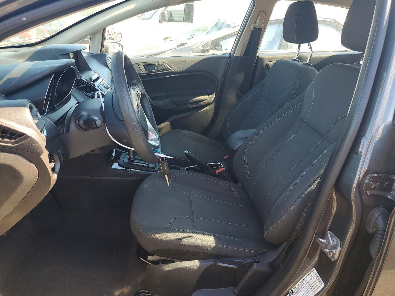 2019 Ford Fiesta Se Charcoal vin: 3FADP4BJ1KM133107