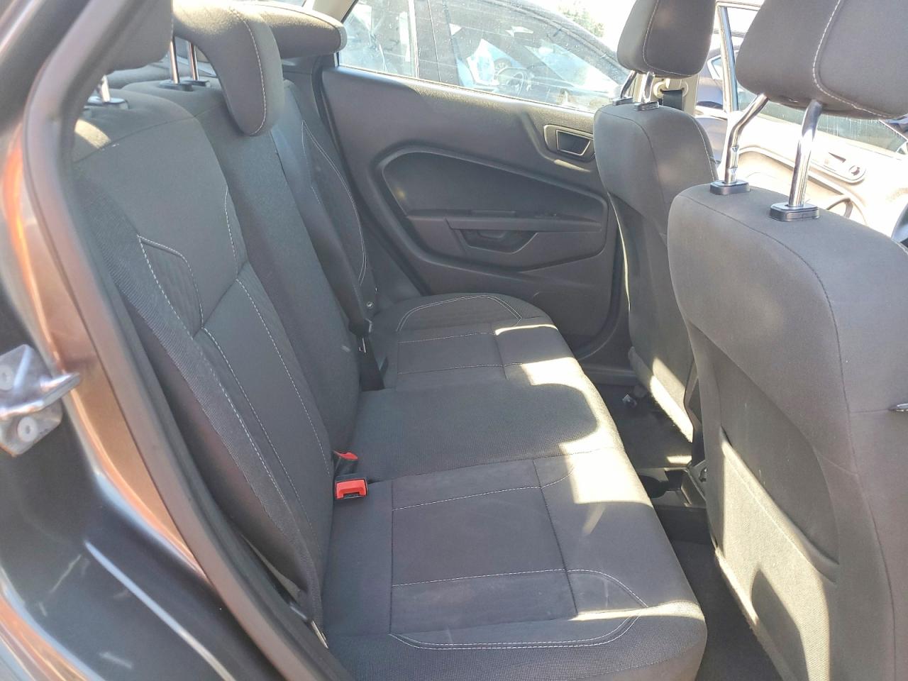 2019 Ford Fiesta Se Charcoal vin: 3FADP4BJ1KM133107