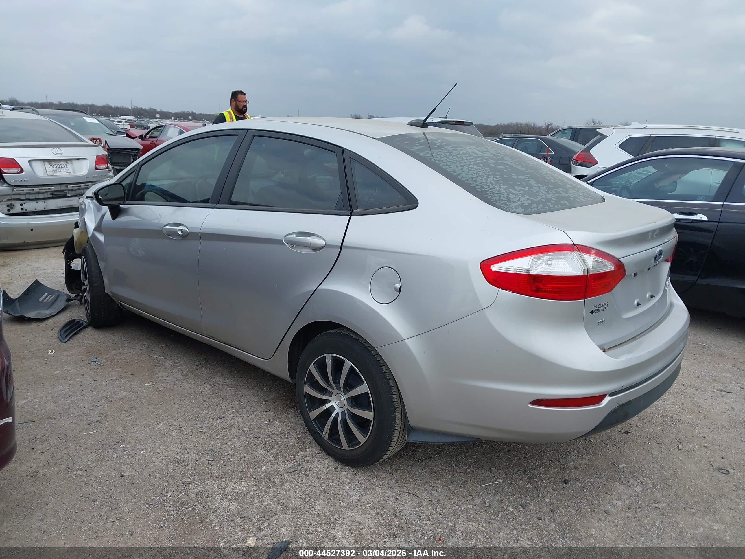 2019 Ford Fiesta Se Silver vin: 3FADP4BJ1KM162901