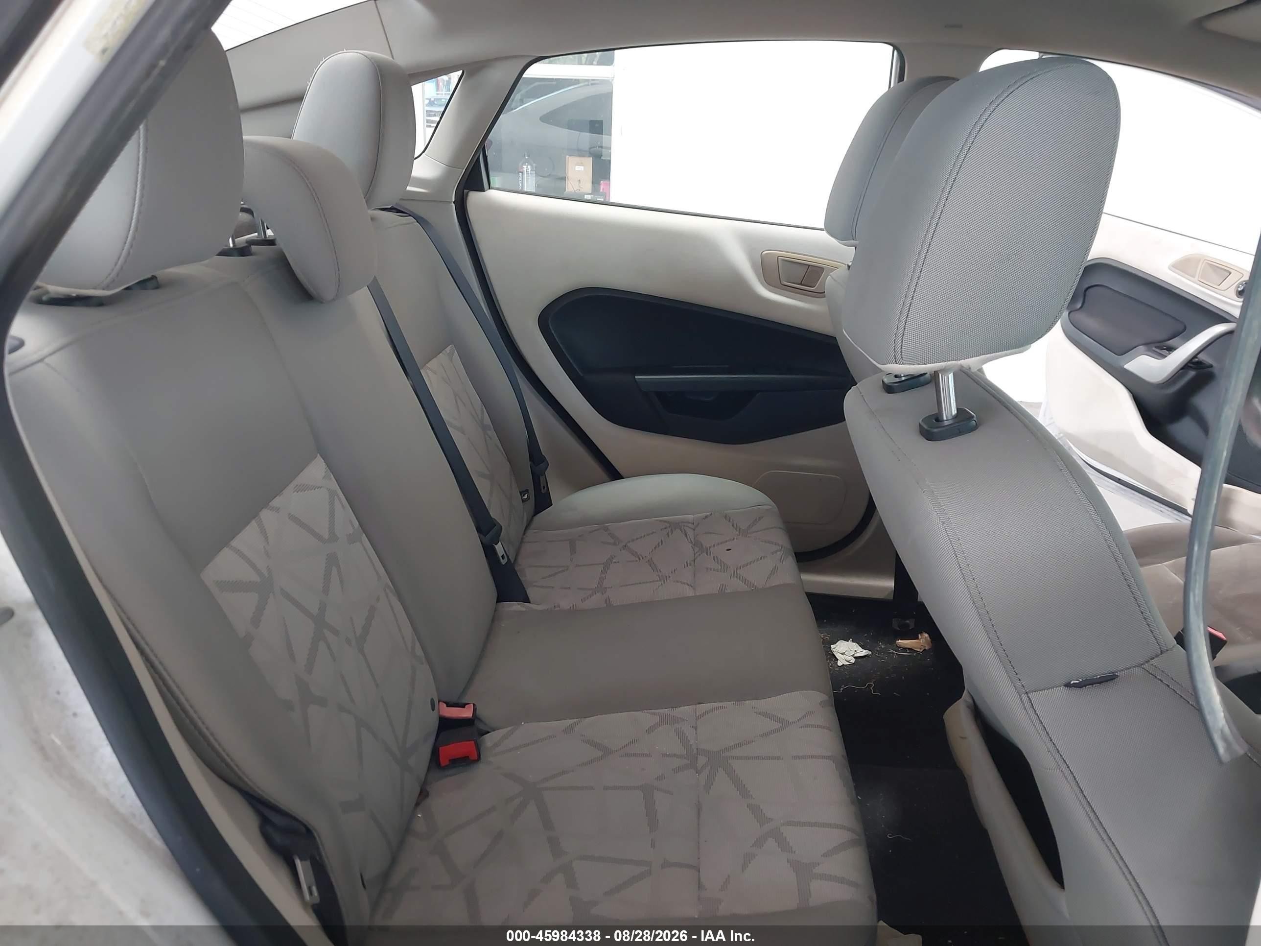 2011 Ford Fiesta Se White vin: 3FADP4BJ2BM147579