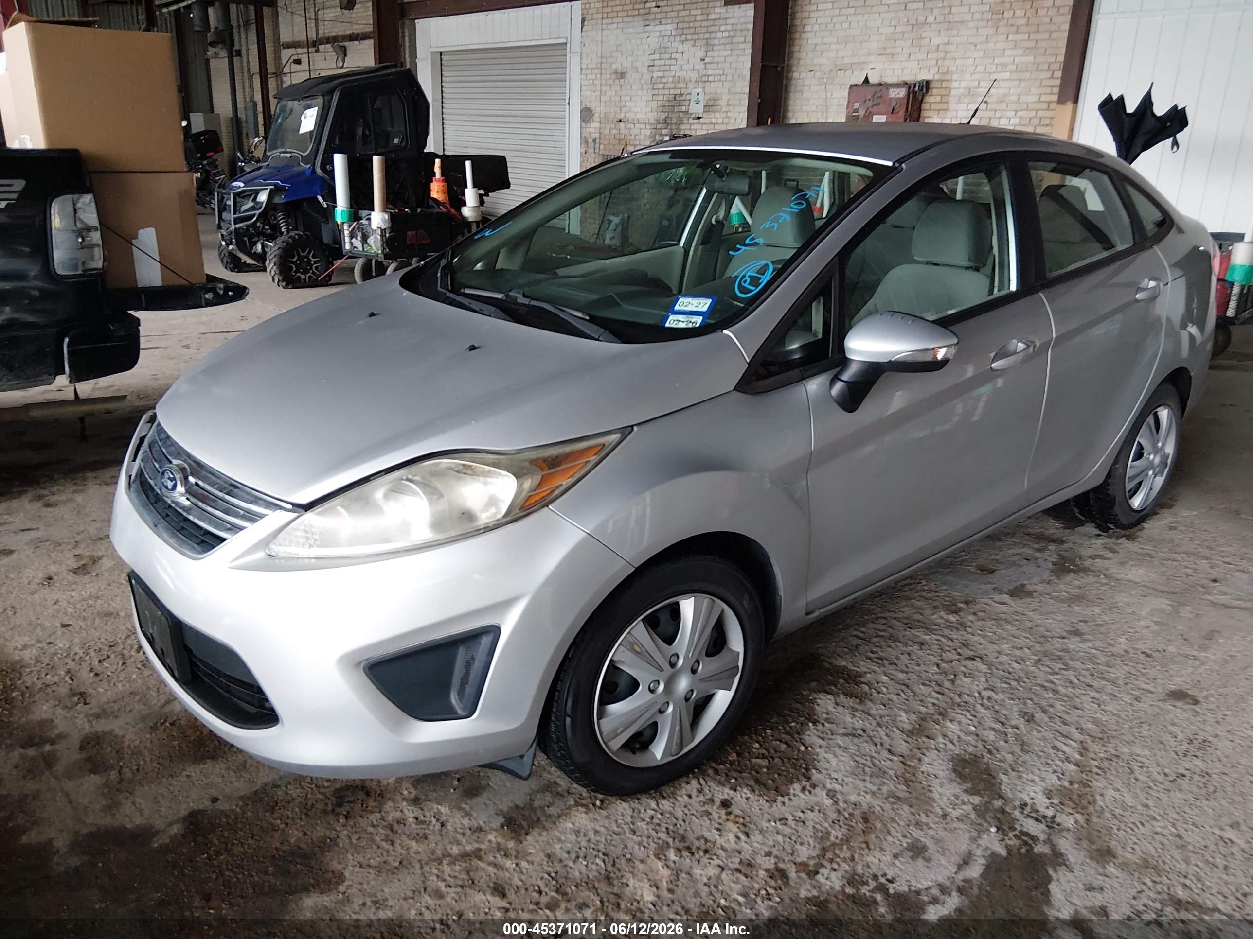 2013 Ford Fiesta Se Серебряный vin: 3FADP4BJ2DM118747