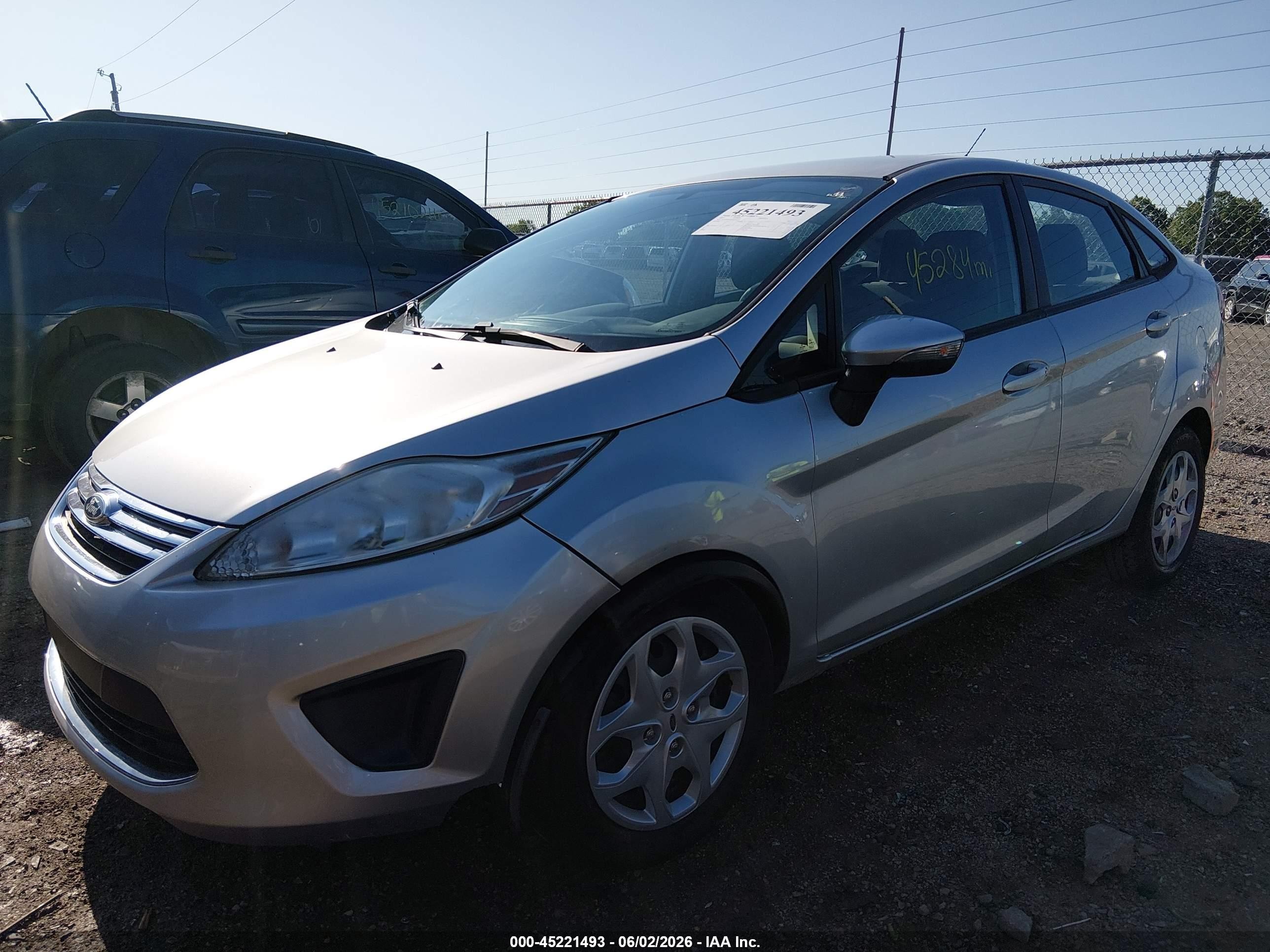 2013 Ford Fiesta Se Silver vin: 3FADP4BJ2DM204138
