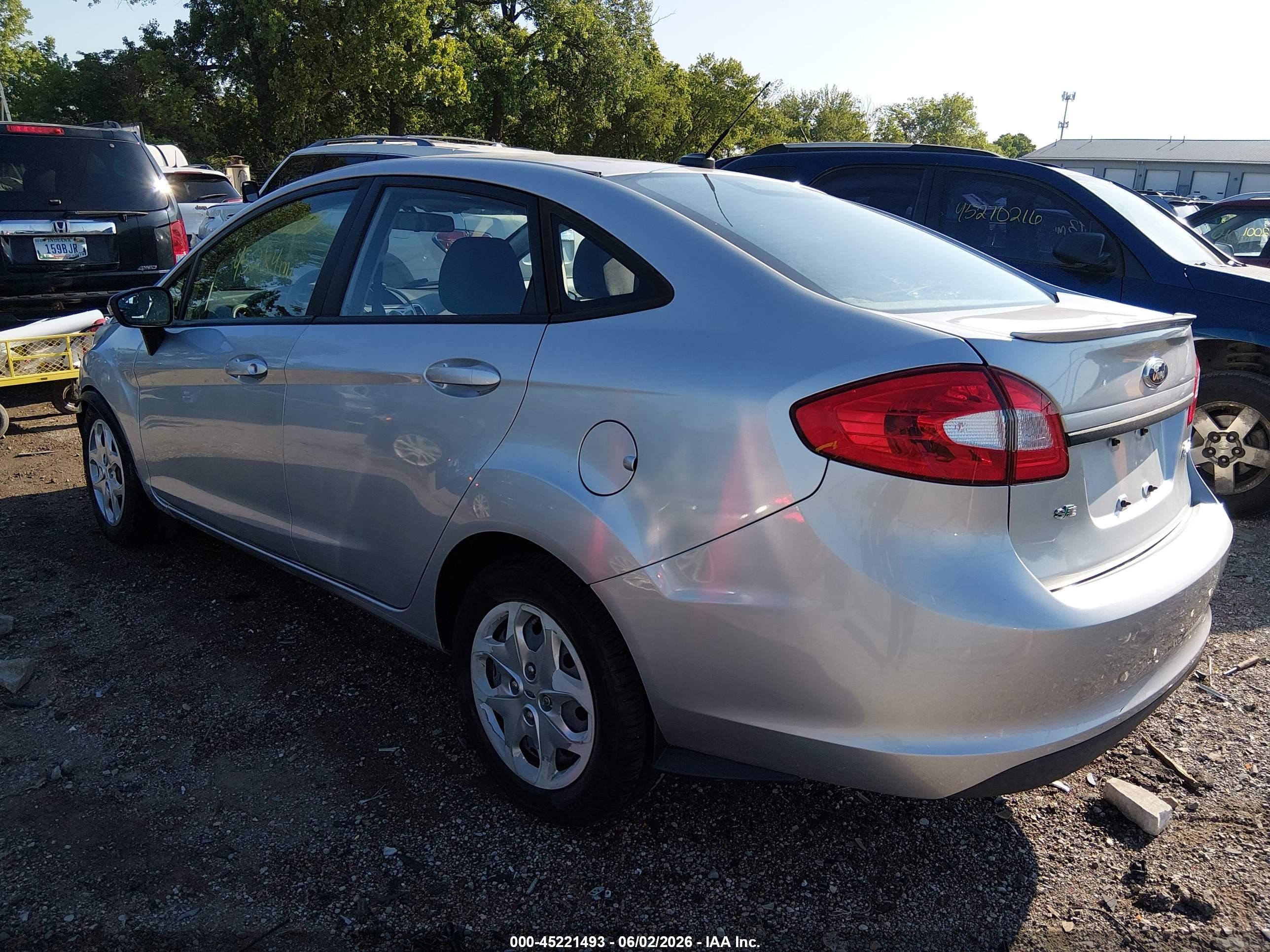2013 Ford Fiesta Se Silver vin: 3FADP4BJ2DM204138