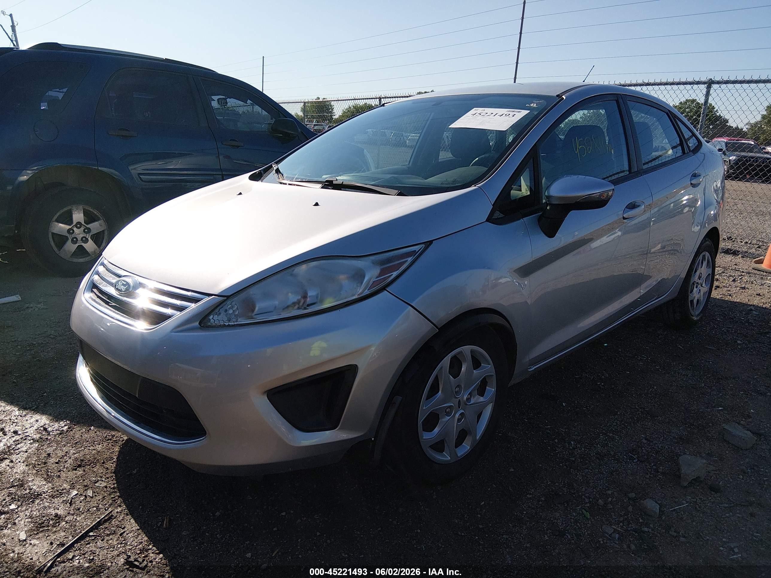 2013 Ford Fiesta Se Silver vin: 3FADP4BJ2DM204138