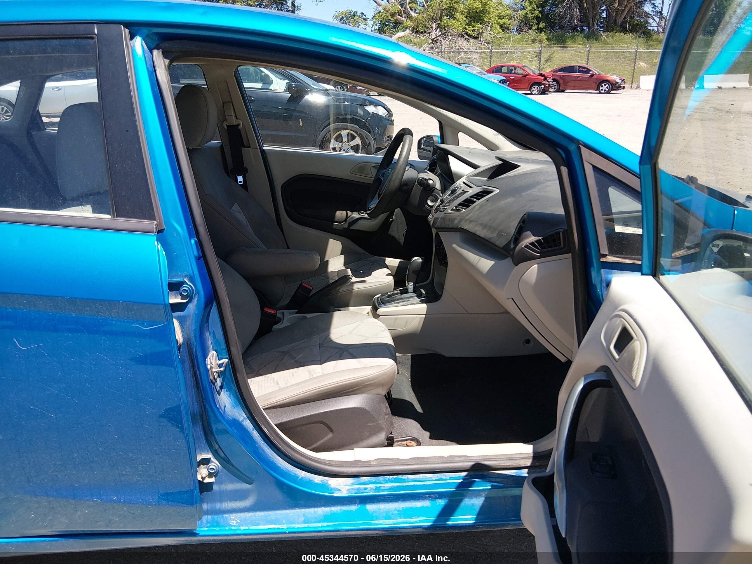 2013 Ford Fiesta Se Blue vin: 3FADP4BJ2DM204771