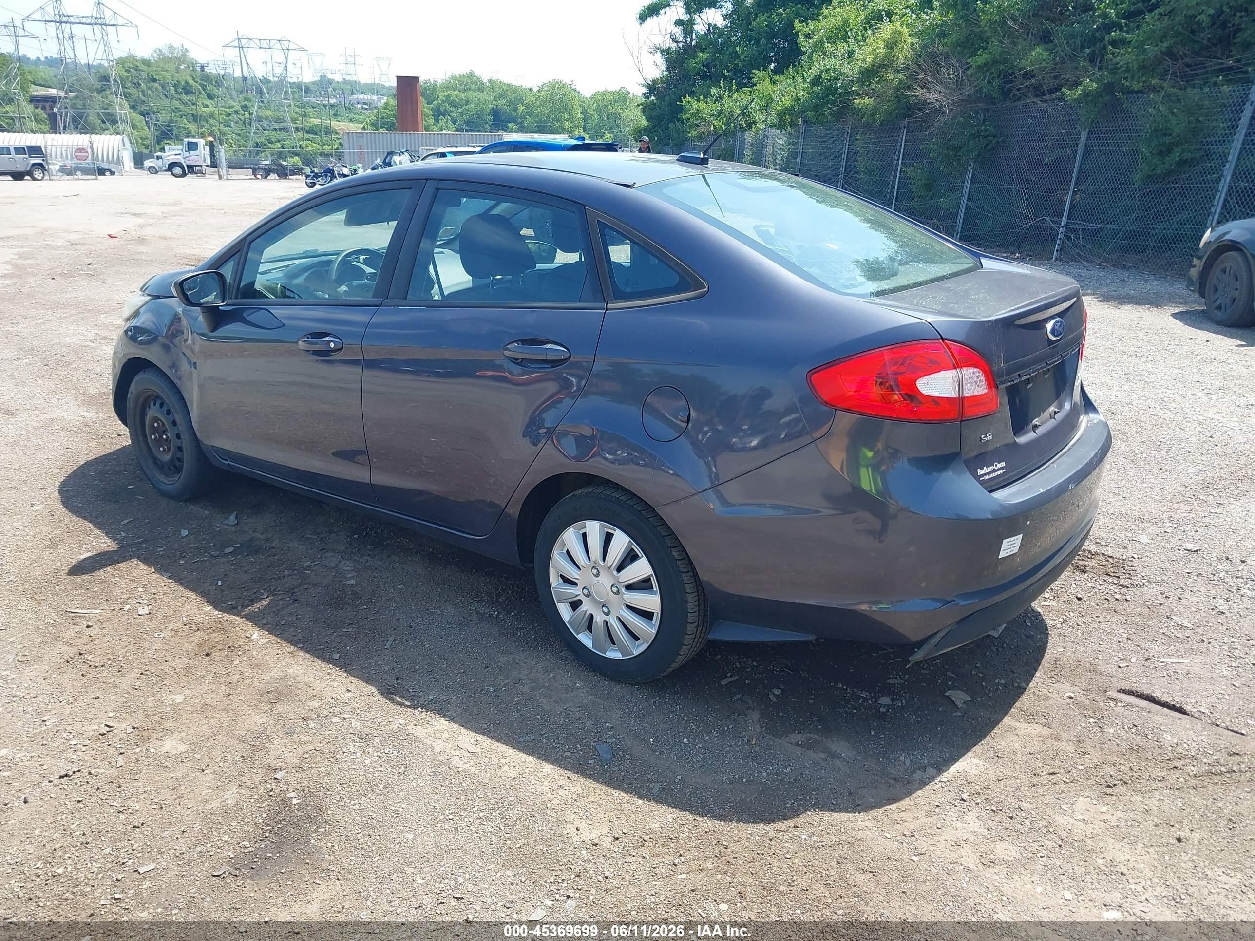2013 Ford Fiesta Se Gray vin: 3FADP4BJ2DM206682
