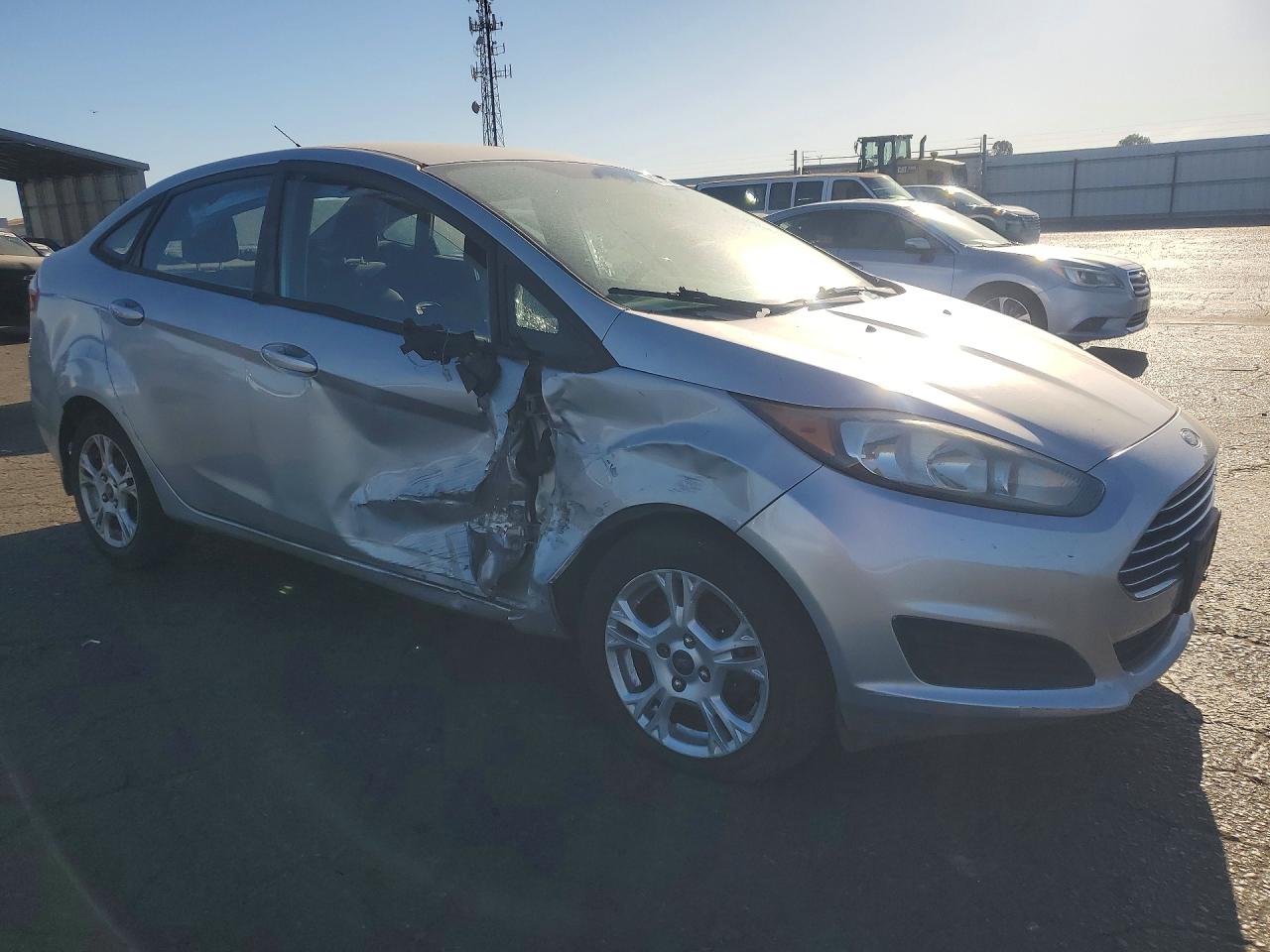 2014 Ford Fiesta Silver vin: 3FADP4BJ2EM102386
