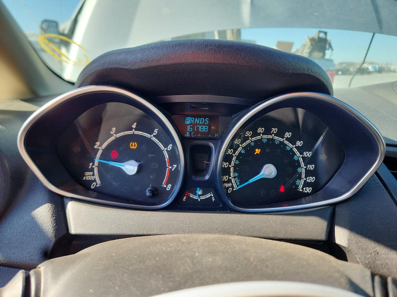 2014 Ford Fiesta Silver vin: 3FADP4BJ2EM102386