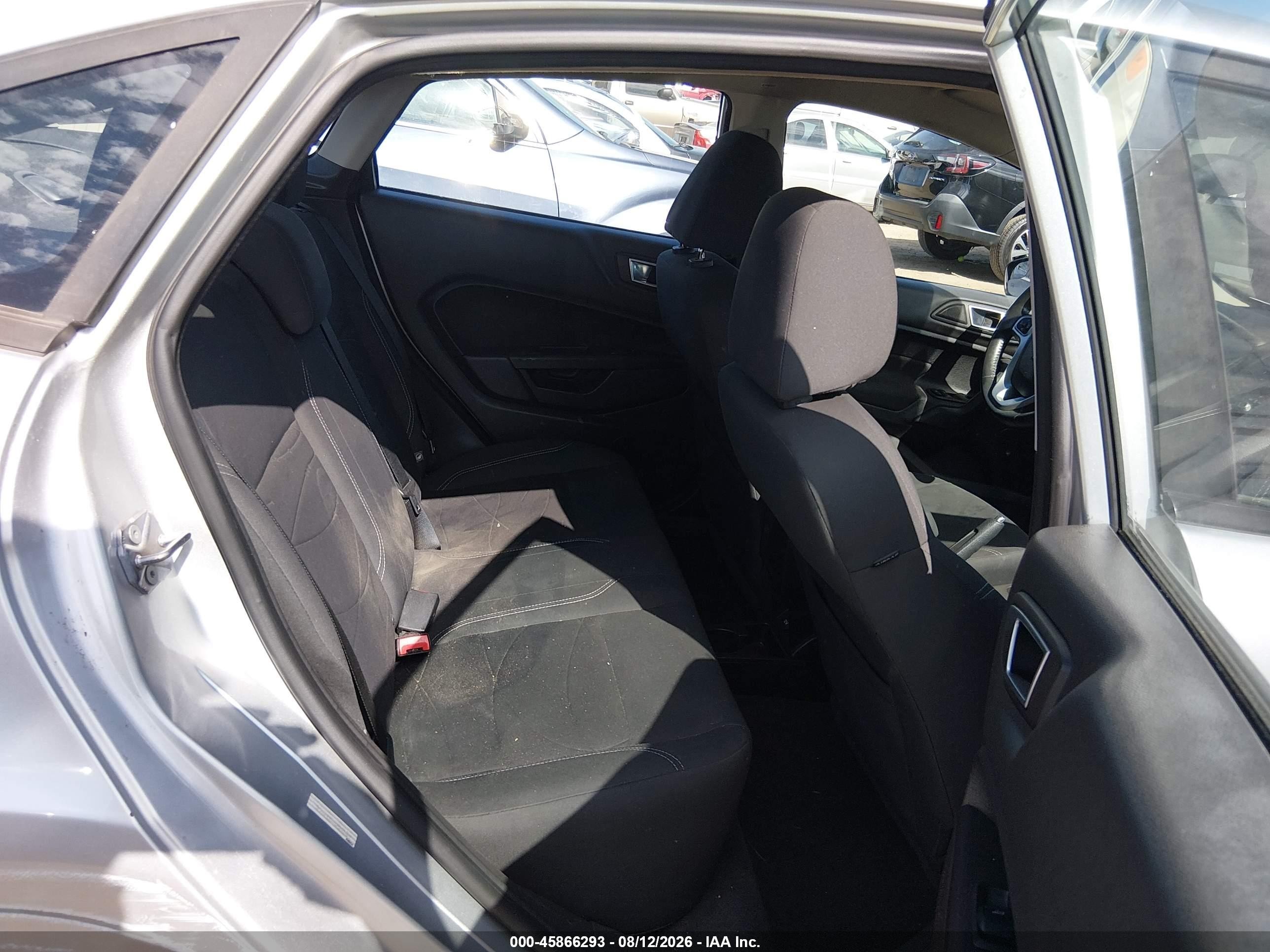 2014 Ford Fiesta Se Silver vin: 3FADP4BJ2EM203489
