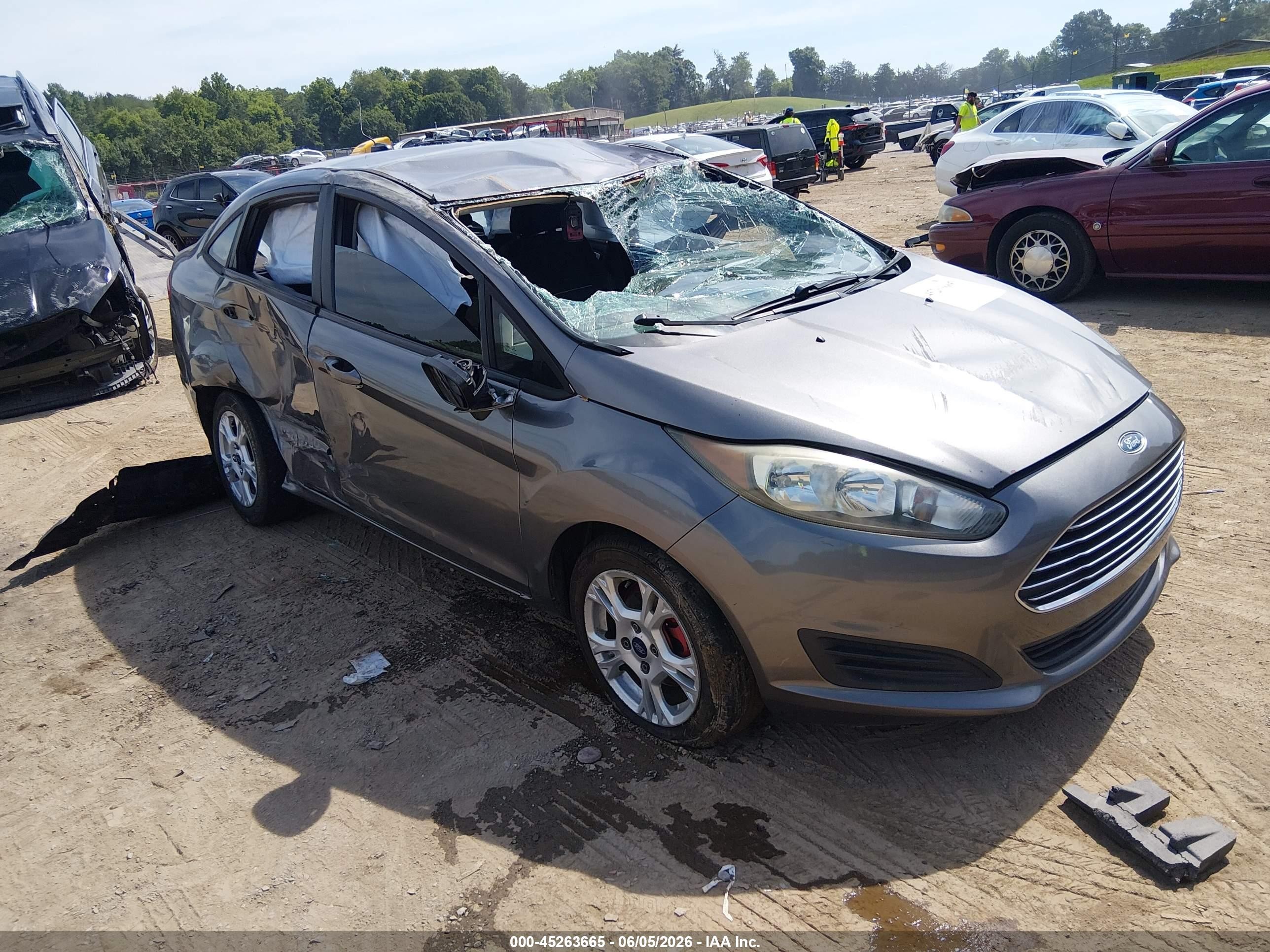 2014 Ford Fiesta Se Серый vin: 3FADP4BJ2EM205369