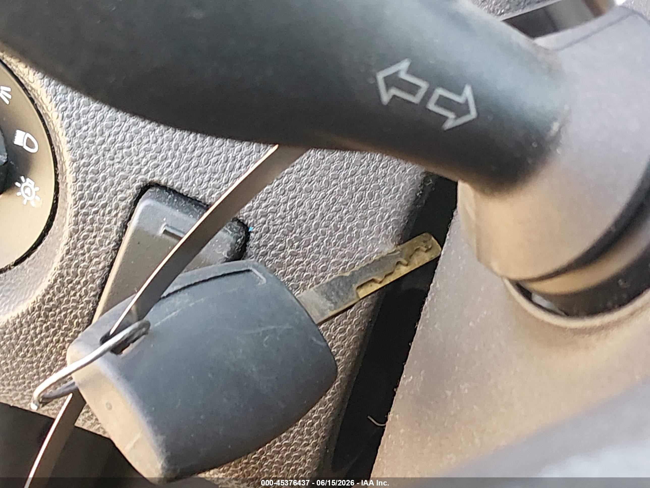 2014 Ford Fiesta Se Серебряный vin: 3FADP4BJ2EM225928