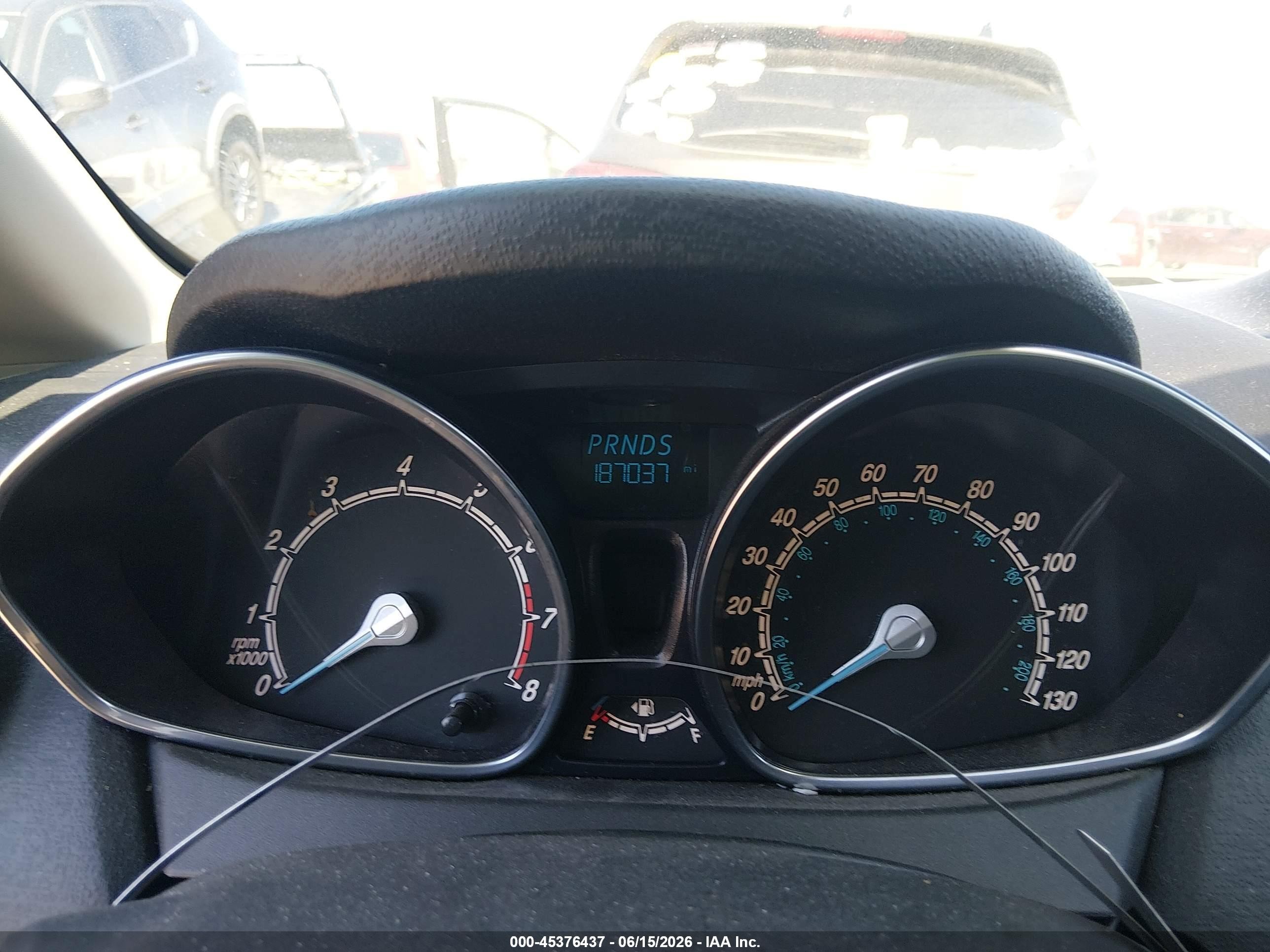 2014 Ford Fiesta Se Серебряный vin: 3FADP4BJ2EM225928