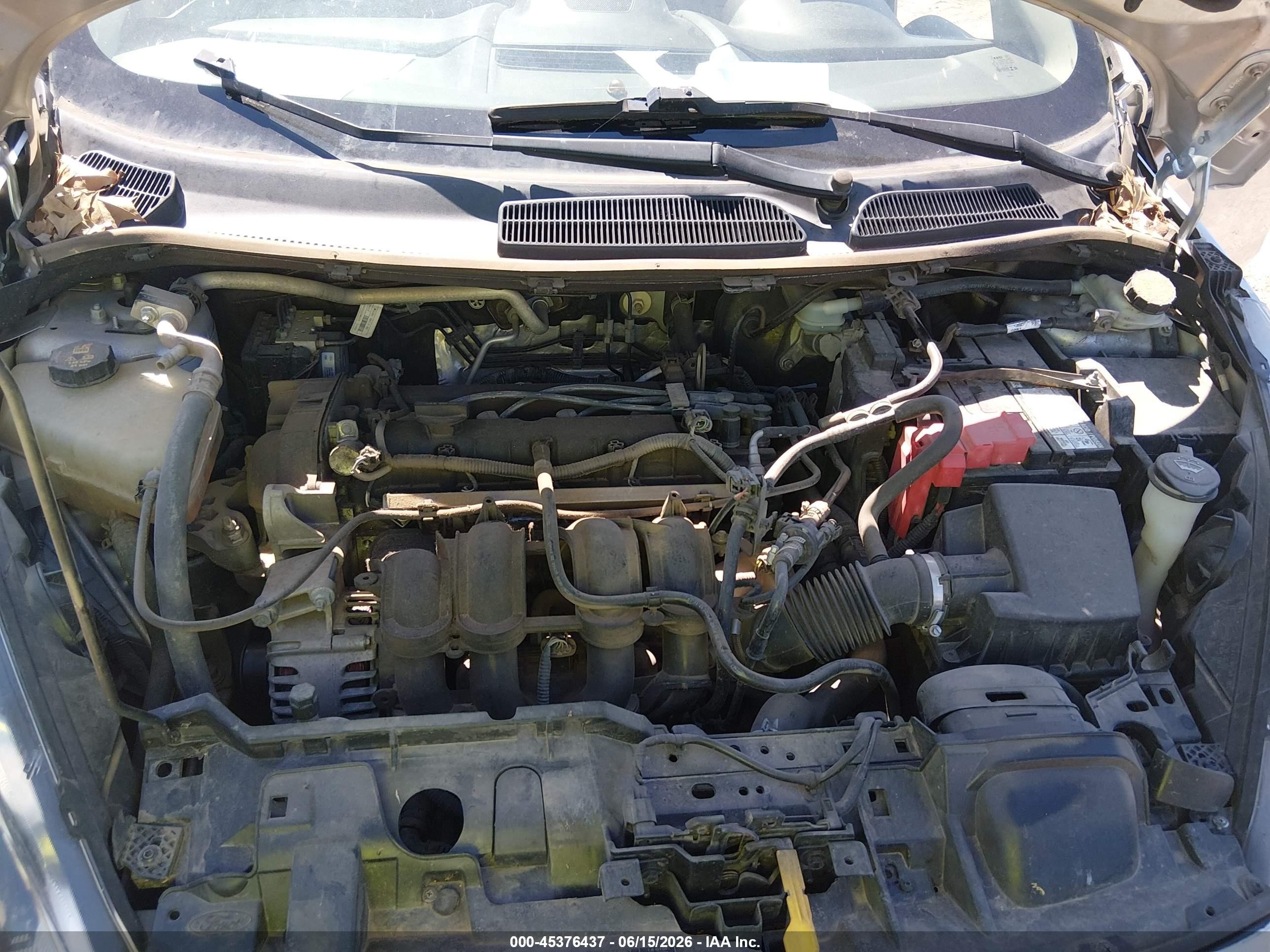 2014 Ford Fiesta Se Серебряный vin: 3FADP4BJ2EM225928