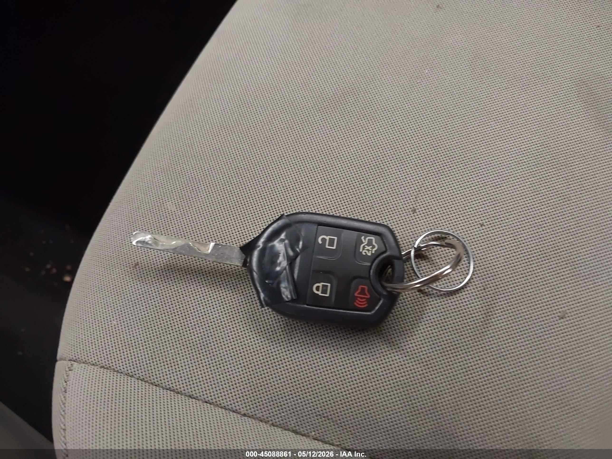 2015 Ford Fiesta Se Белый vin: 3FADP4BJ2FM130142