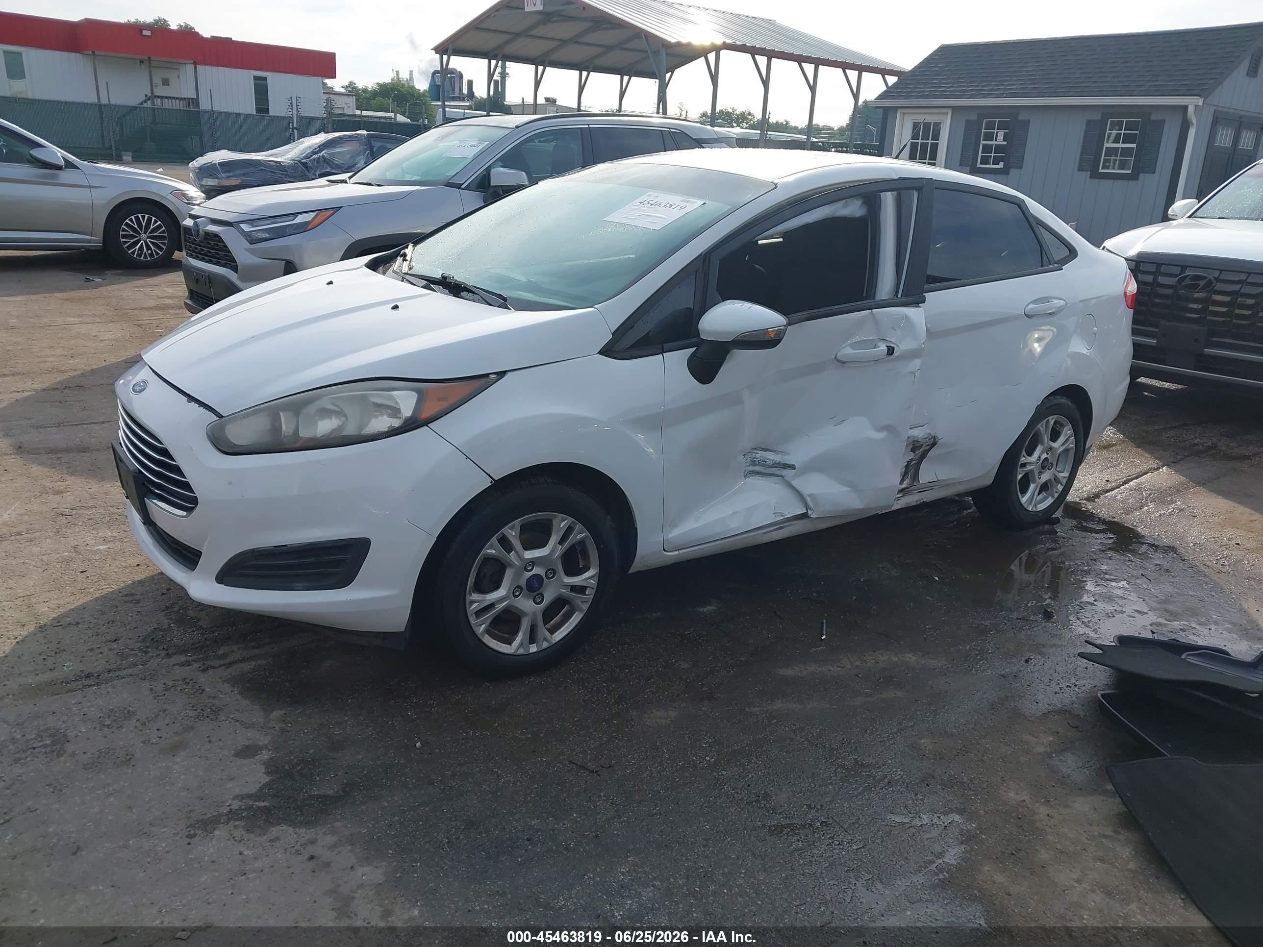 2015 Ford Fiesta Se White vin: 3FADP4BJ2FM132781