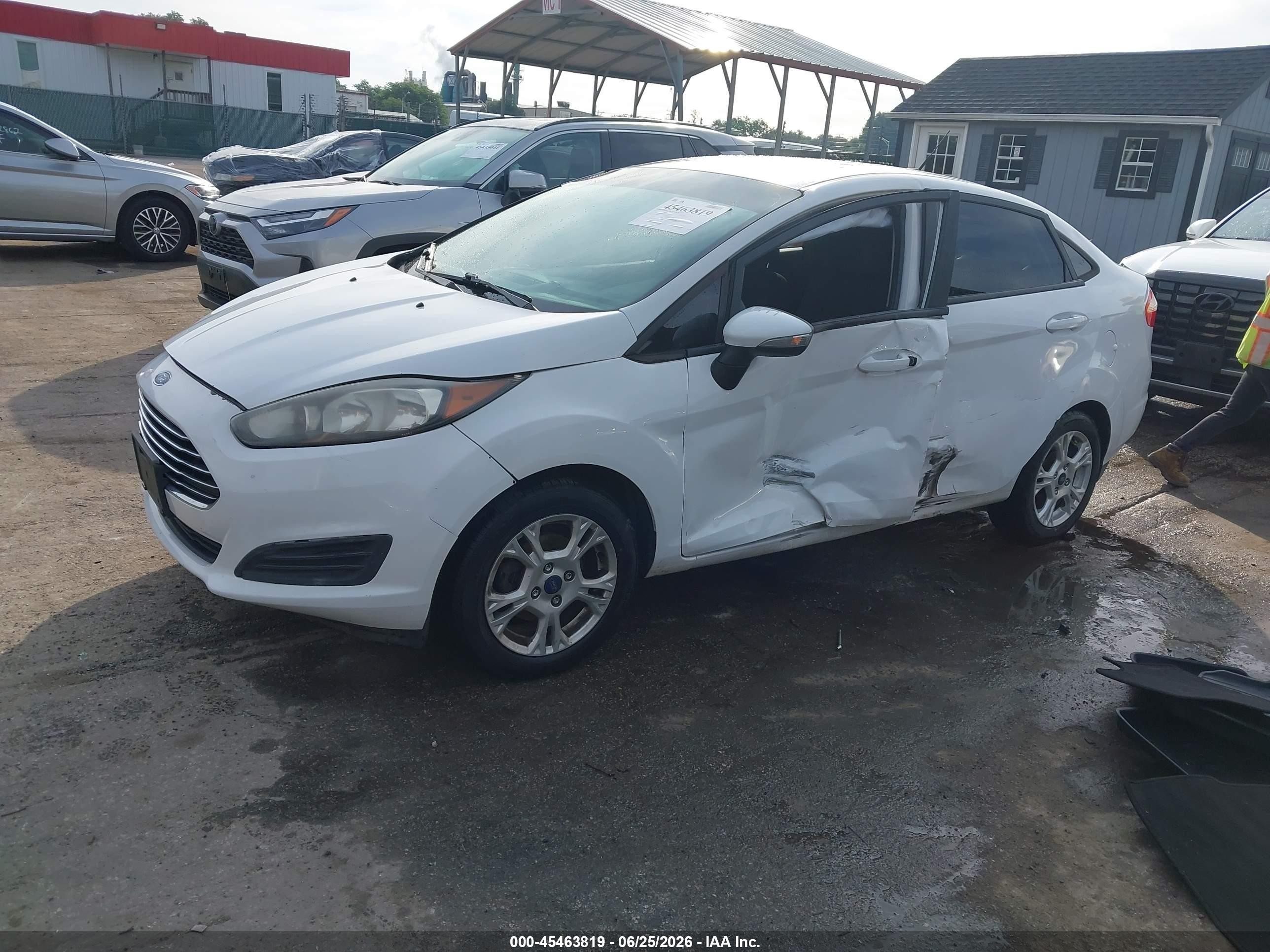 2015 Ford Fiesta Se White vin: 3FADP4BJ2FM132781