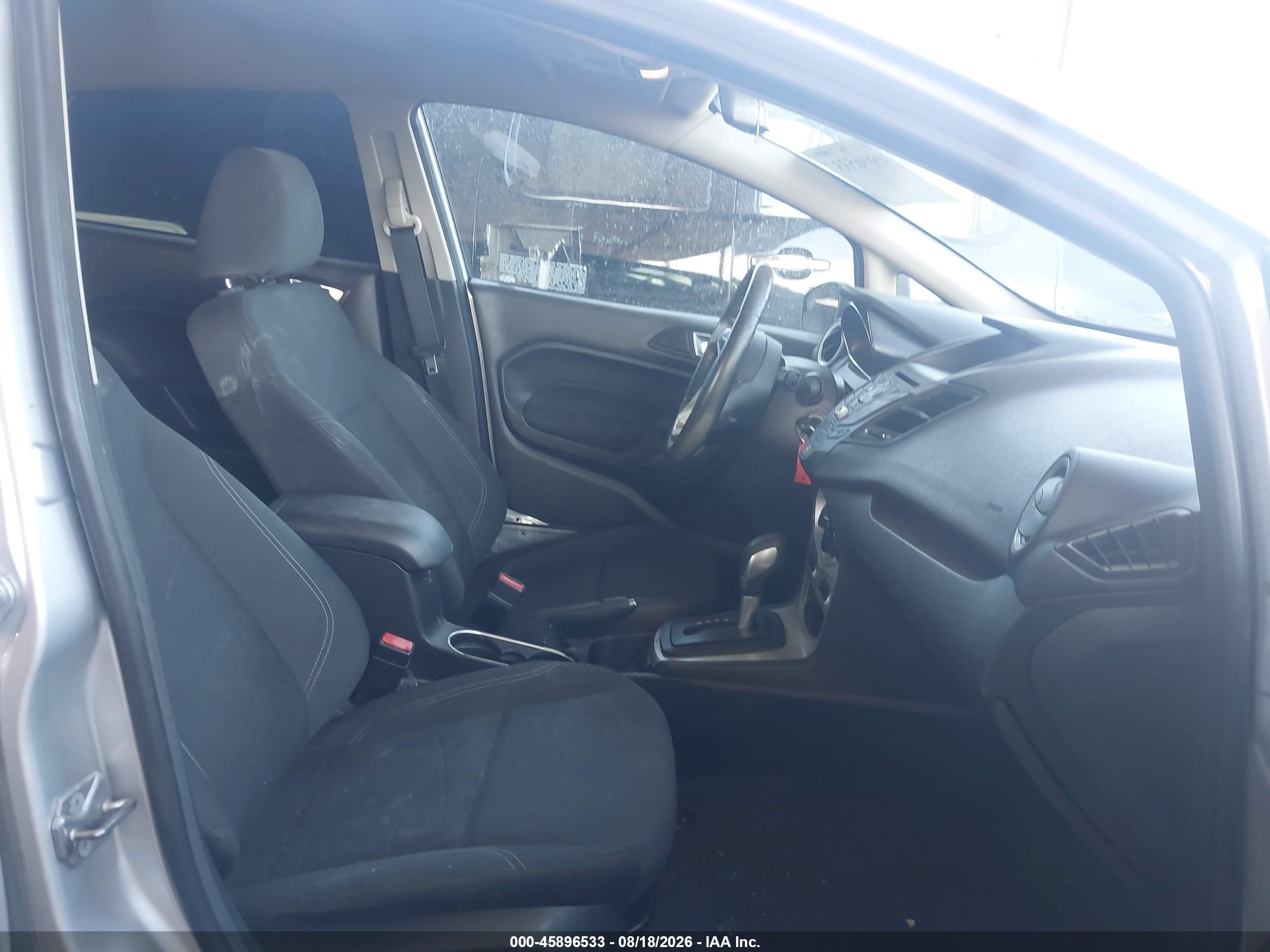 2015 Ford Fiesta Se Silver vin: 3FADP4BJ2FM190969