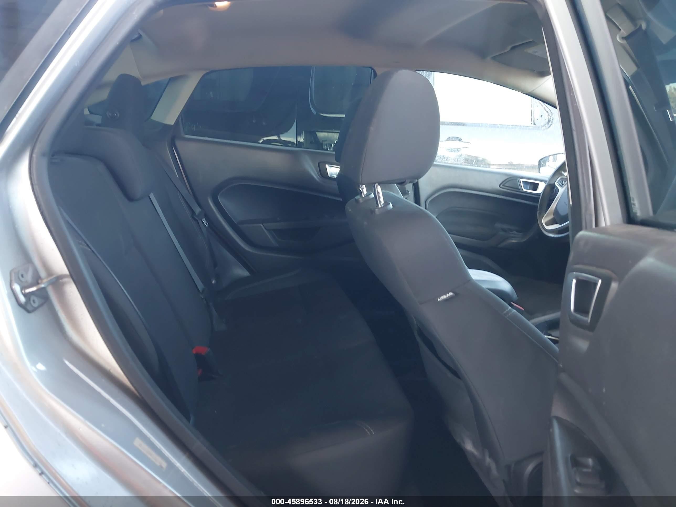 2015 Ford Fiesta Se Silver vin: 3FADP4BJ2FM190969