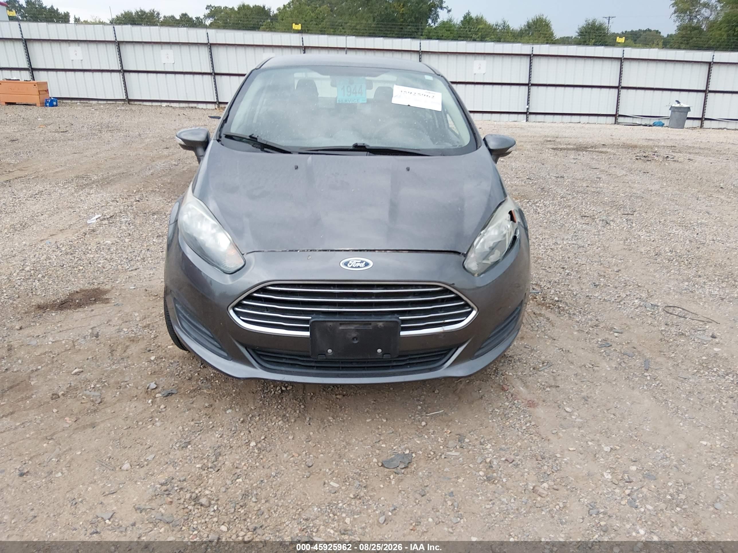 2015 Ford Fiesta Se Gray vin: 3FADP4BJ2FM196447