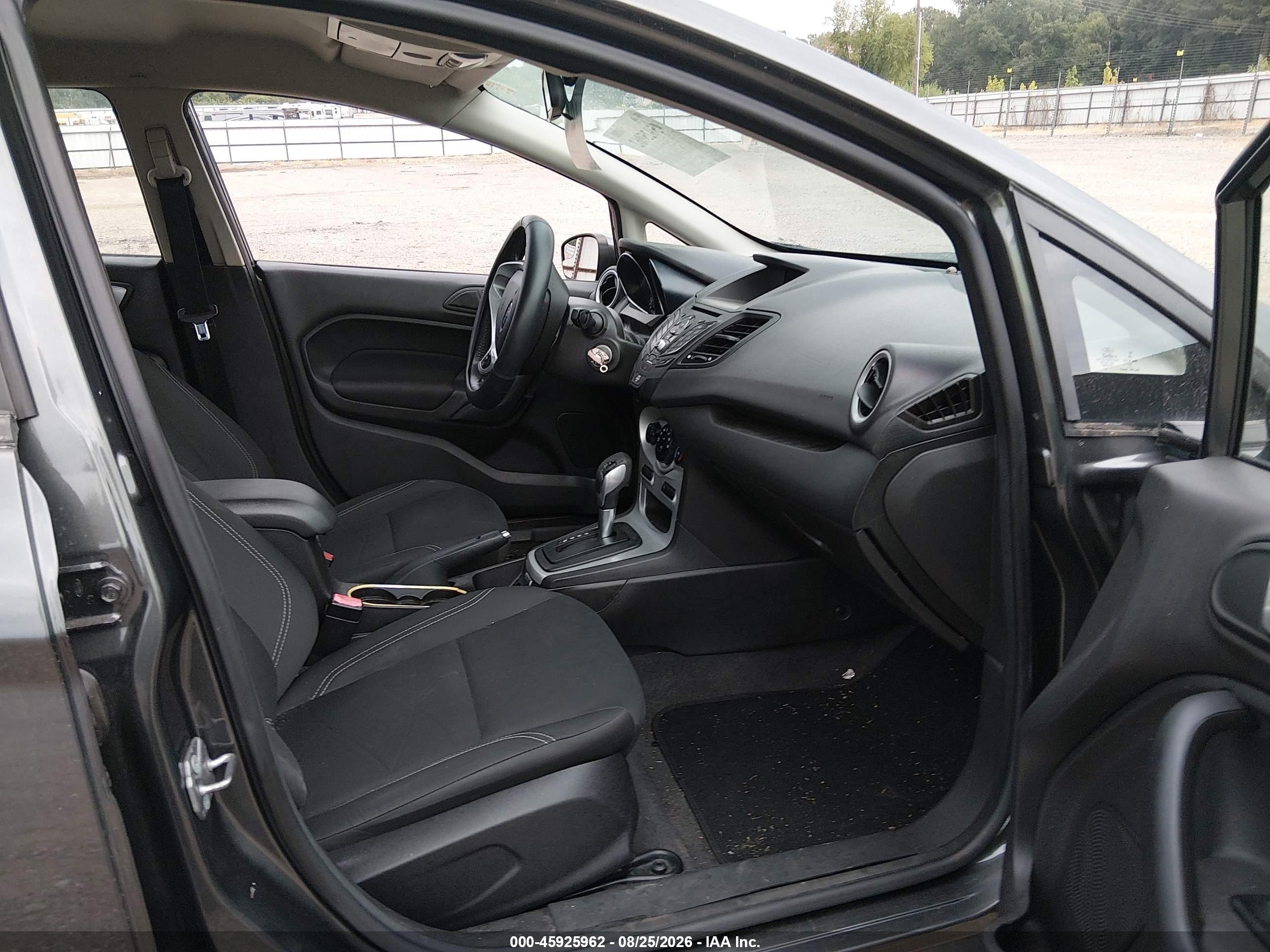 2015 Ford Fiesta Se Gray vin: 3FADP4BJ2FM196447