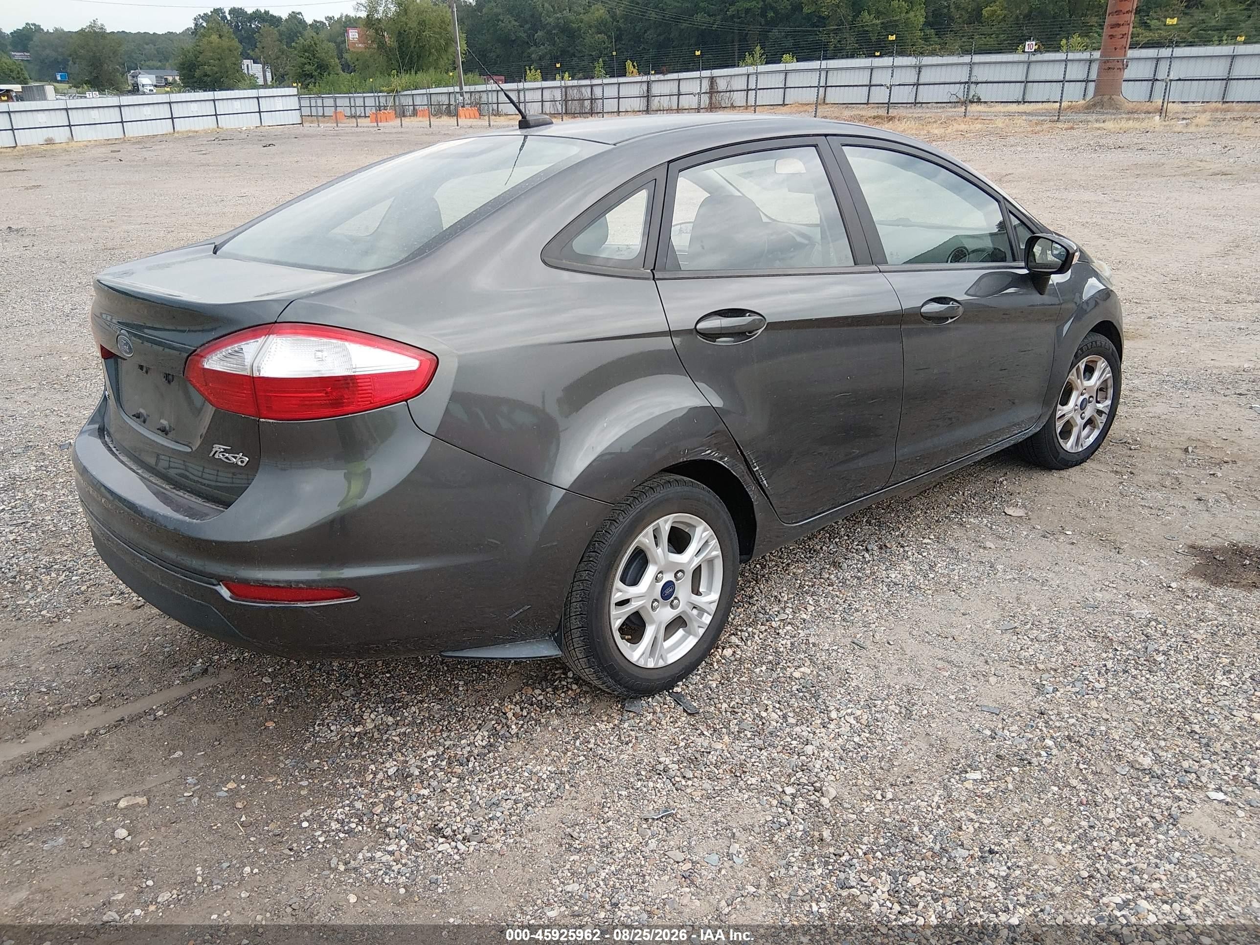 2015 Ford Fiesta Se Gray vin: 3FADP4BJ2FM196447