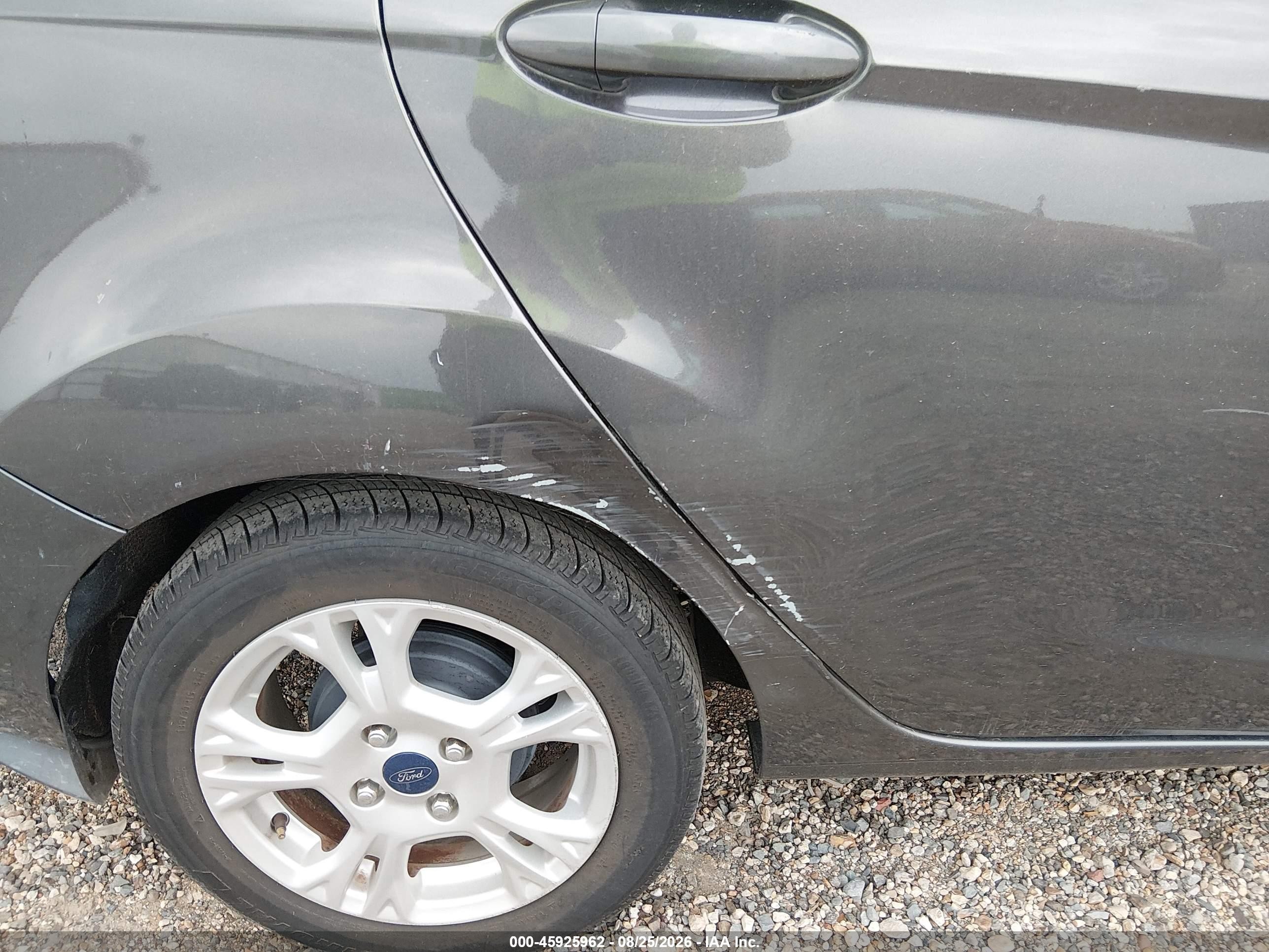 2015 Ford Fiesta Se Gray vin: 3FADP4BJ2FM196447