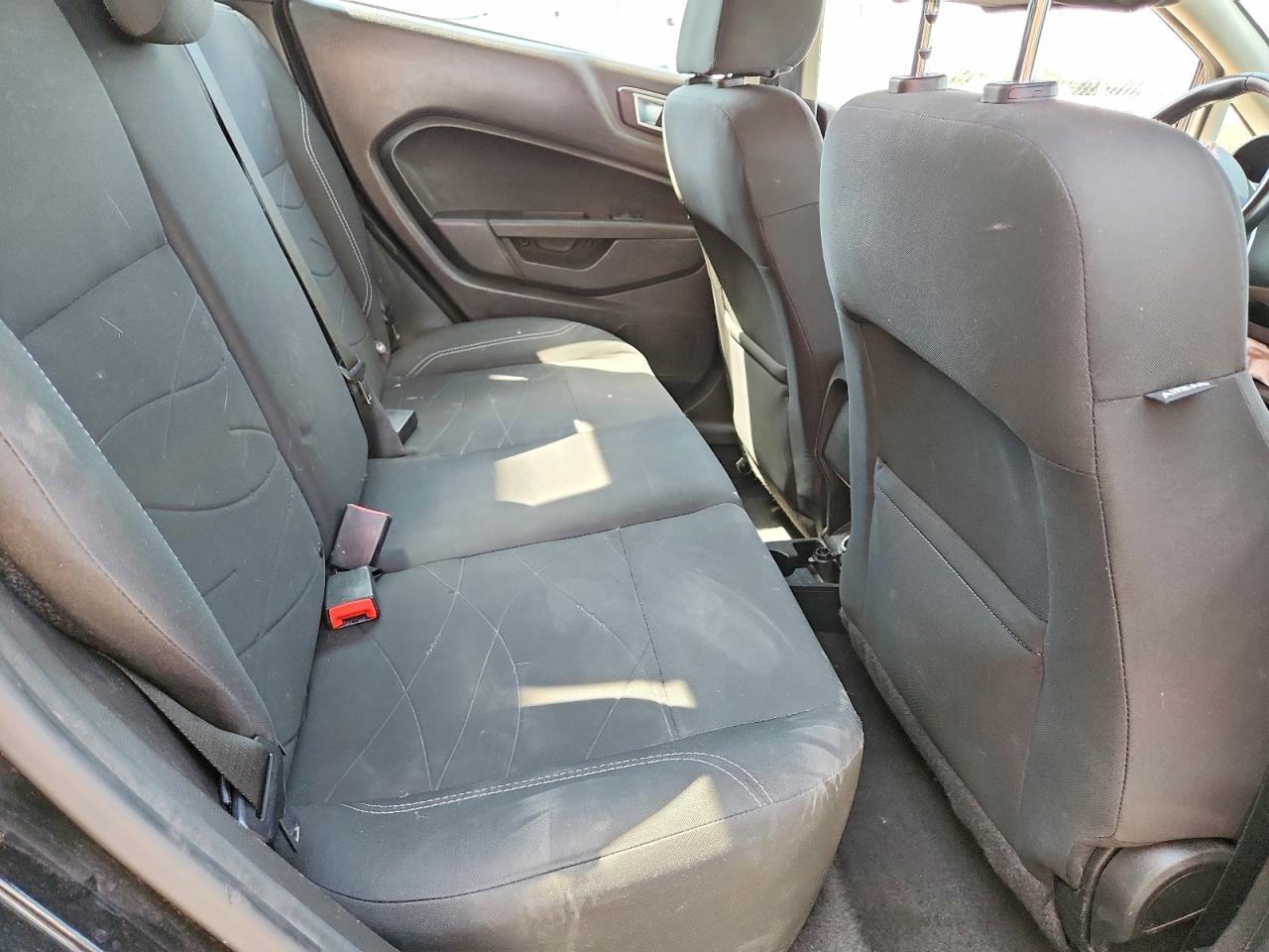 2015 Ford Fiesta Se Black vin: 3FADP4BJ2FM199171