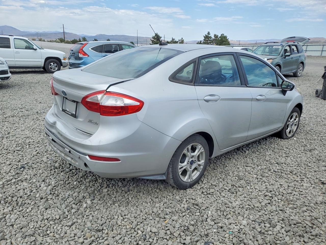 2015 Ford Fiesta Se Silver vin: 3FADP4BJ2FM200285