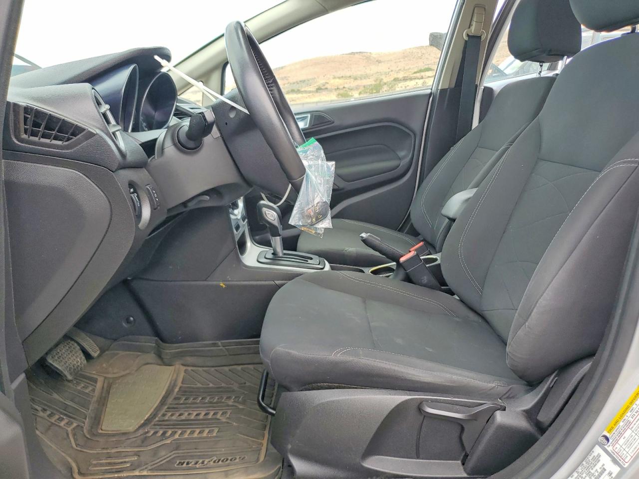 2015 Ford Fiesta Se Silver vin: 3FADP4BJ2FM200285