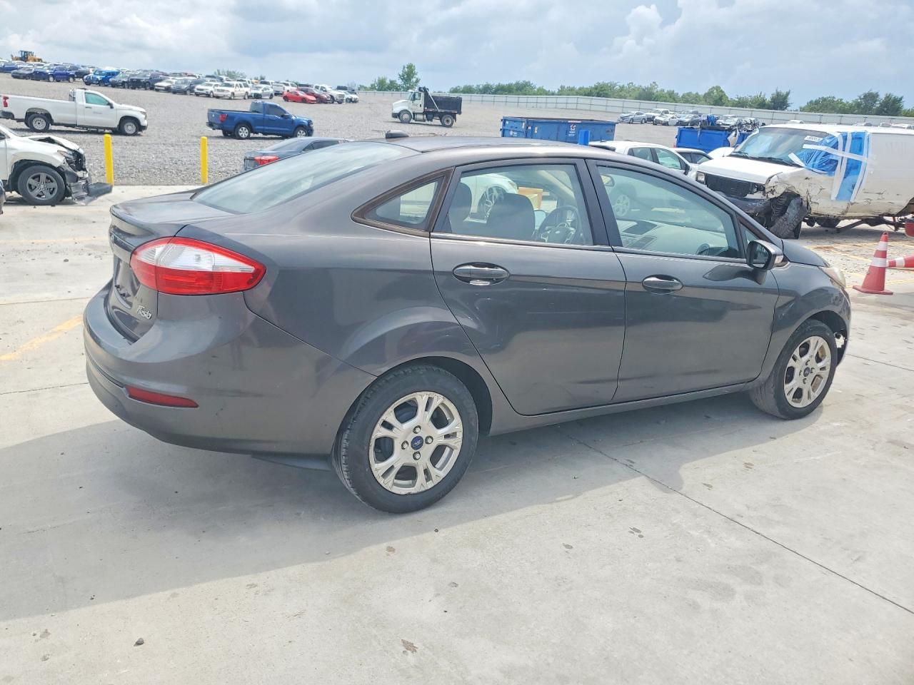 2015 Ford Fiesta Se Gray vin: 3FADP4BJ2FM207785