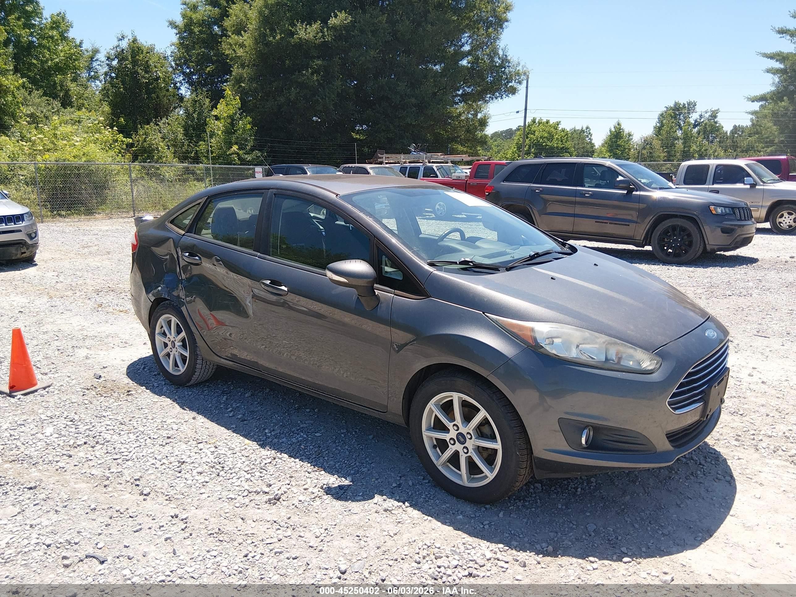 2015 Ford Fiesta Se Gray vin: 3FADP4BJ2FM216020