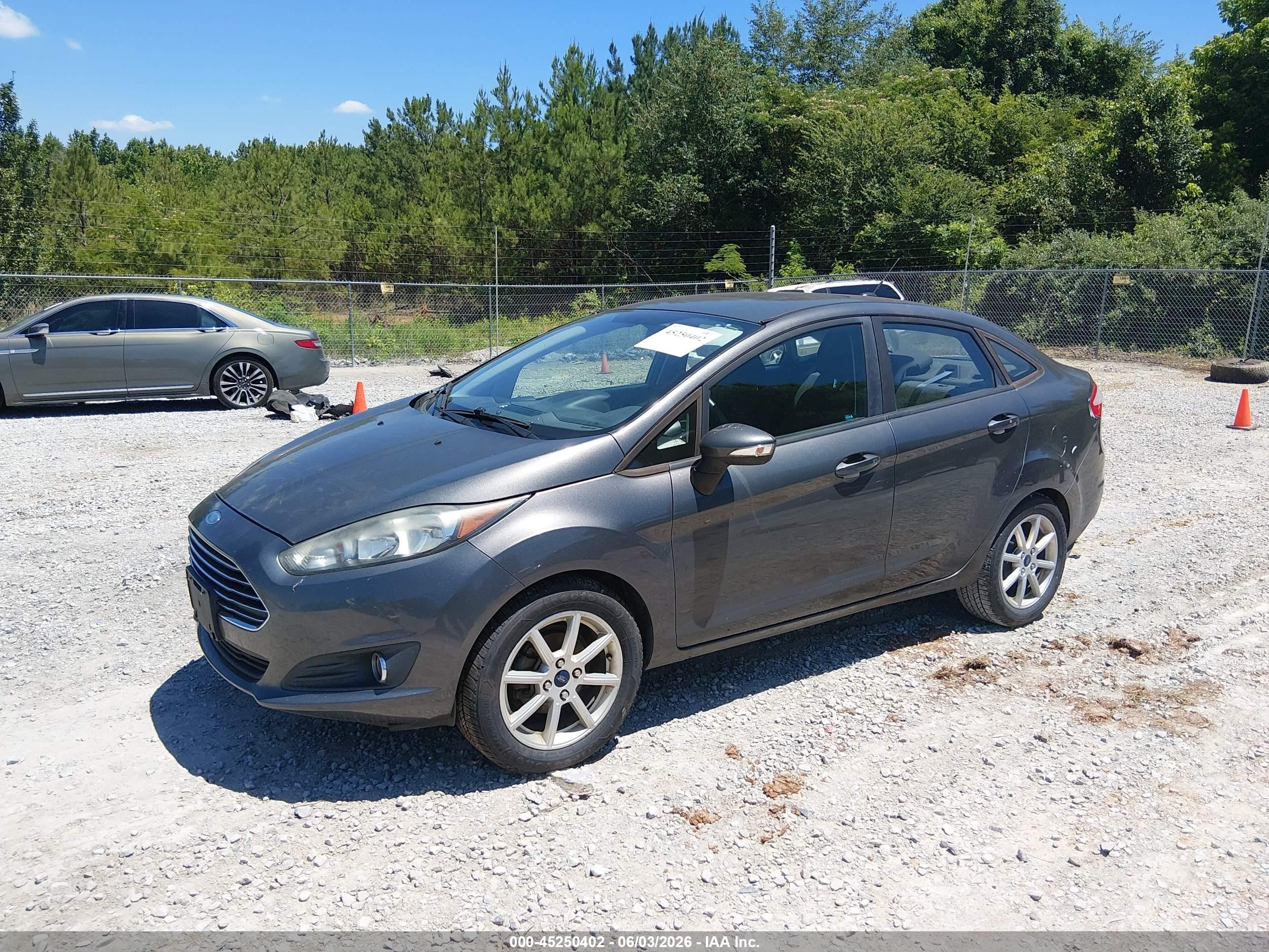 2015 Ford Fiesta Se Gray vin: 3FADP4BJ2FM216020