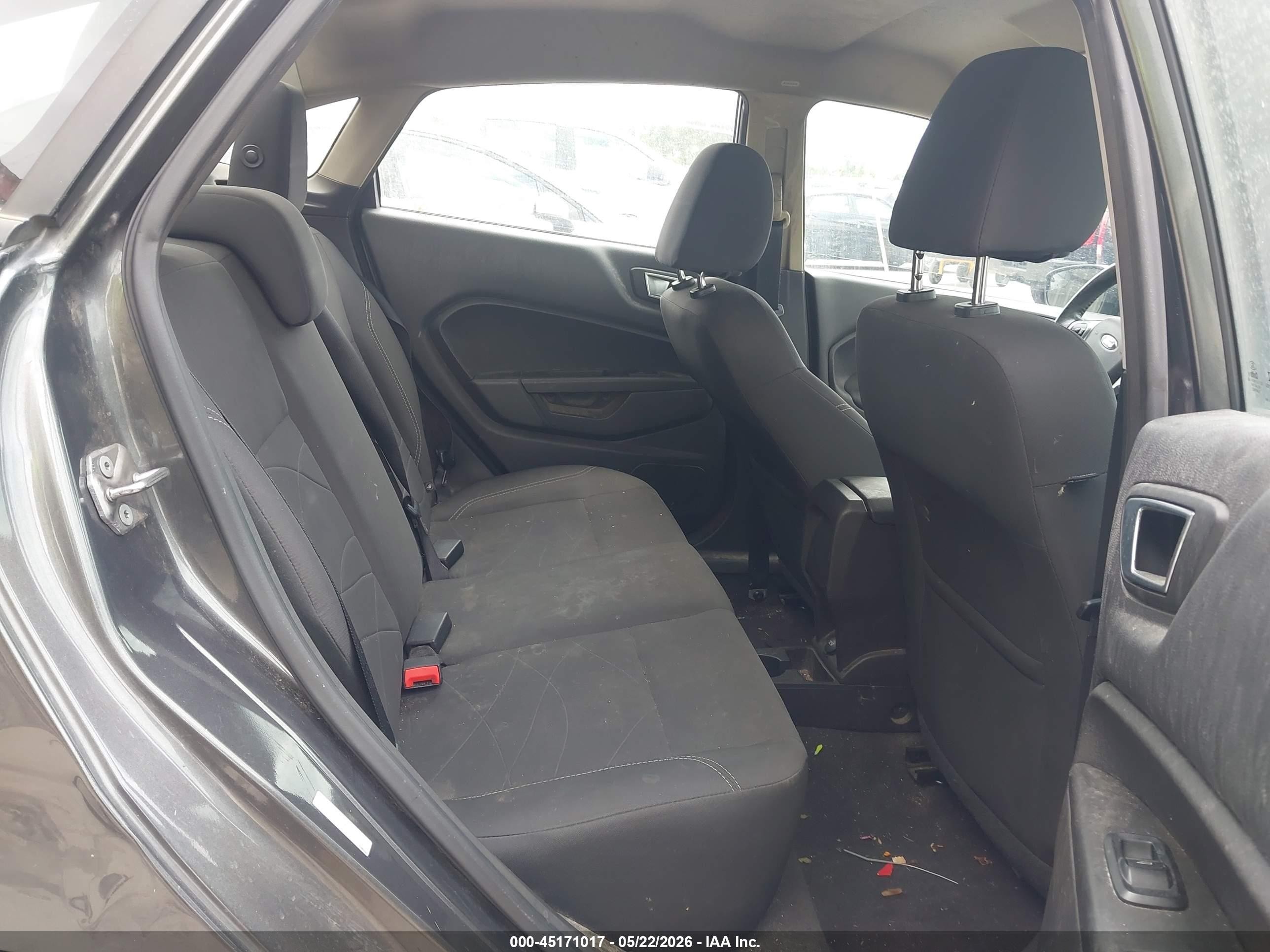 2015 Ford Fiesta Se Gray vin: 3FADP4BJ2FM221105