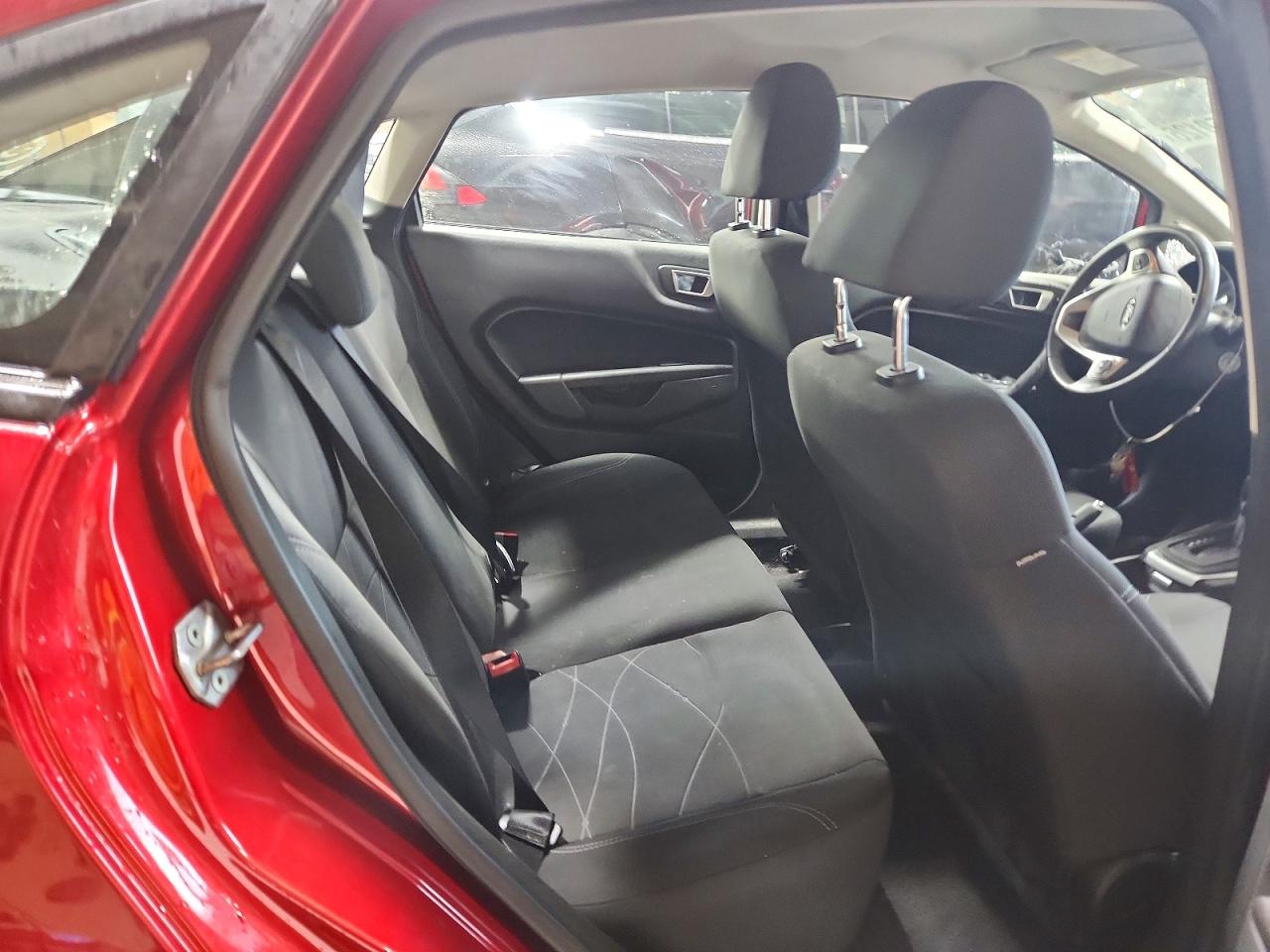 2015 Ford Fiesta Se Red vin: 3FADP4BJ2FM224151