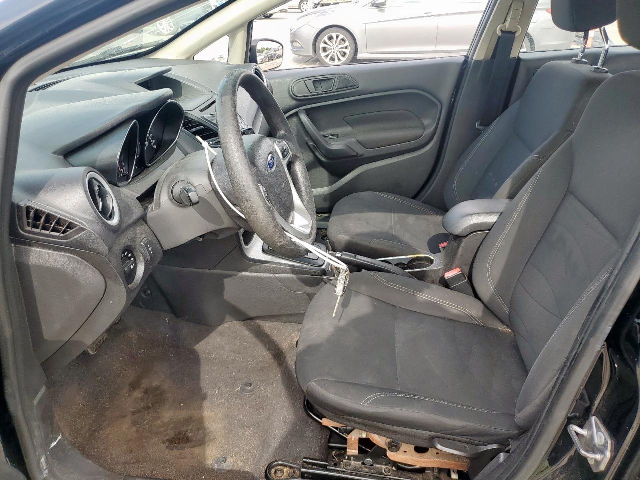 2018 Ford Fiesta Se Black vin: 3FADP4BJ2JM111888