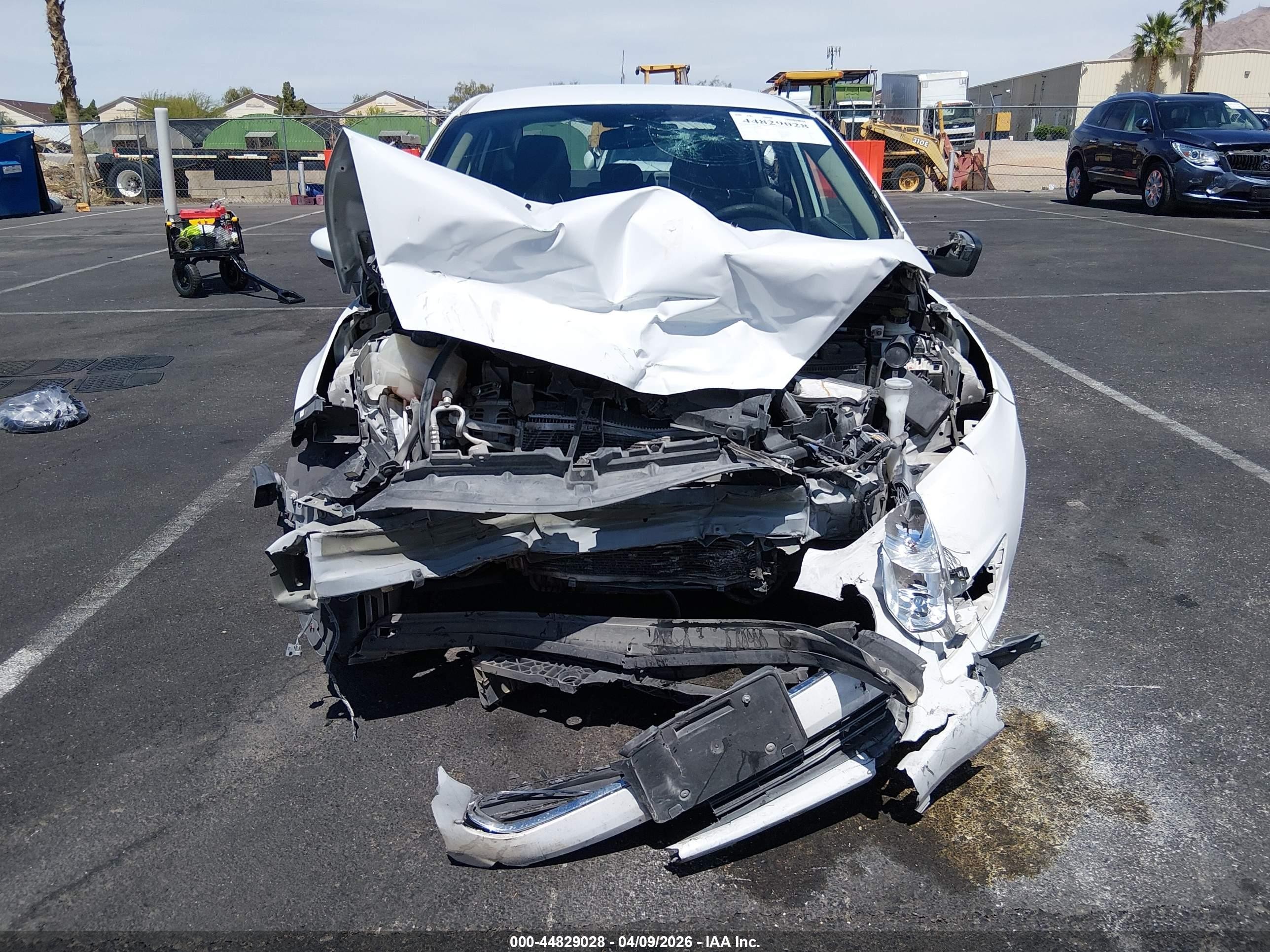 2018 Ford Fiesta Se White vin: 3FADP4BJ2JM136600