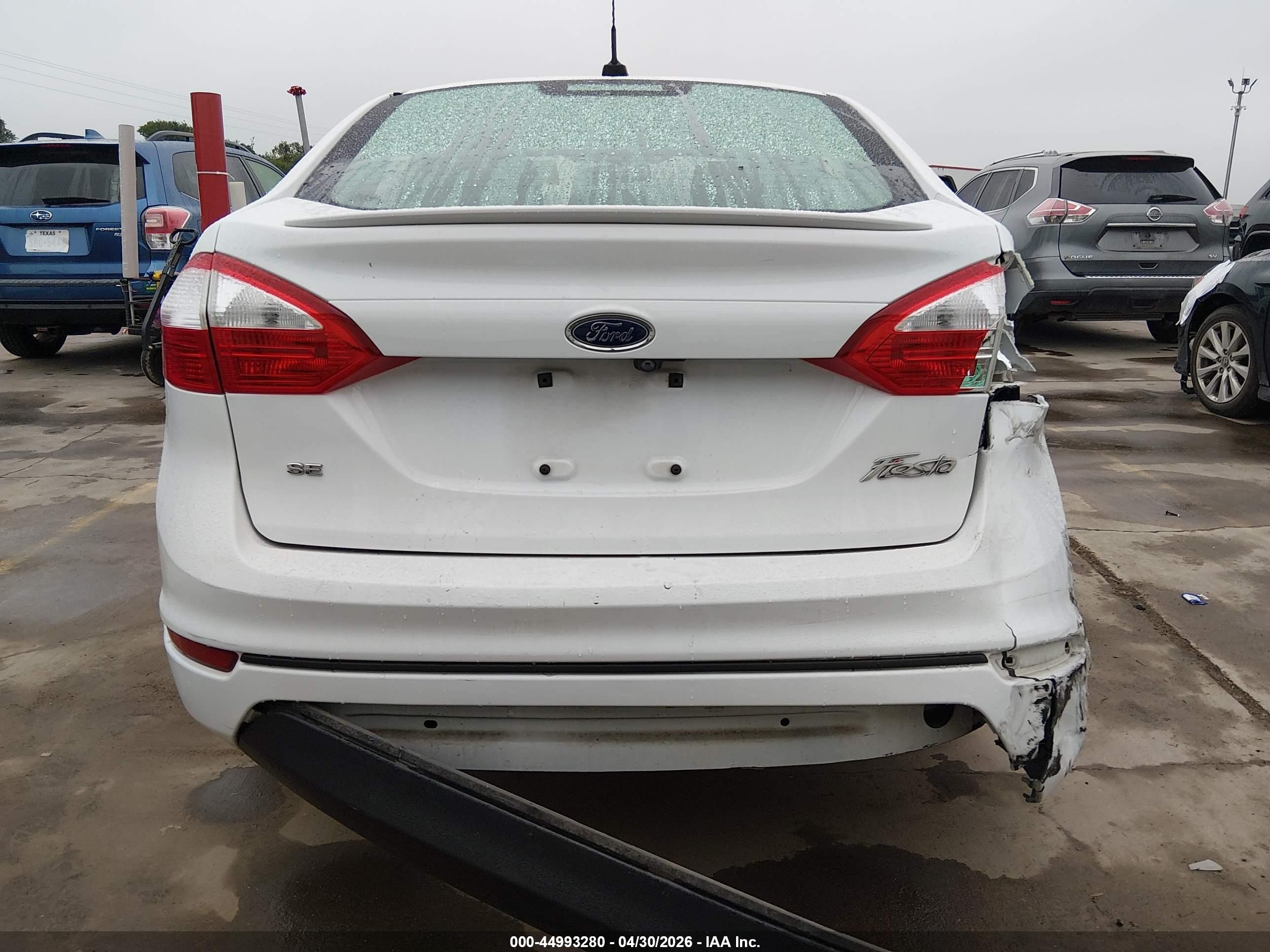 2019 Ford Fiesta Se White vin: 3FADP4BJ2KM143239