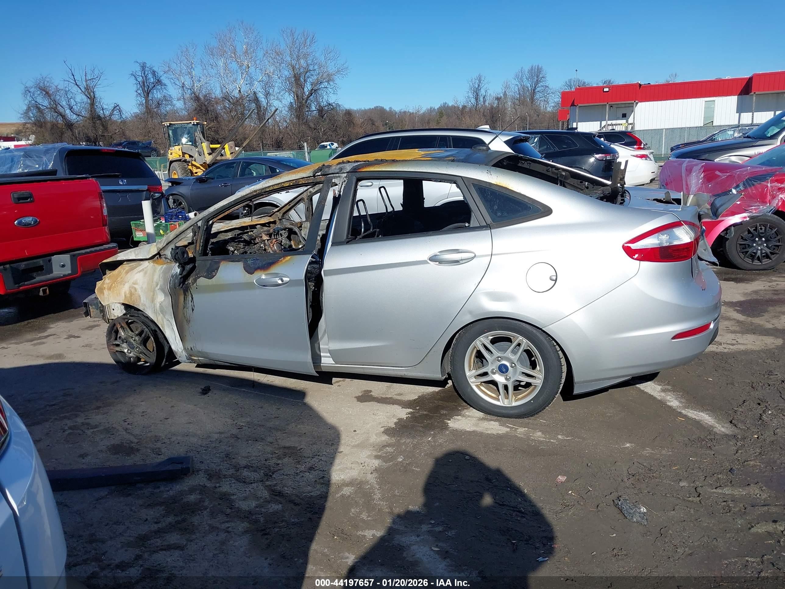 2019 Ford Fiesta Se Silver vin: 3FADP4BJ2KM147369