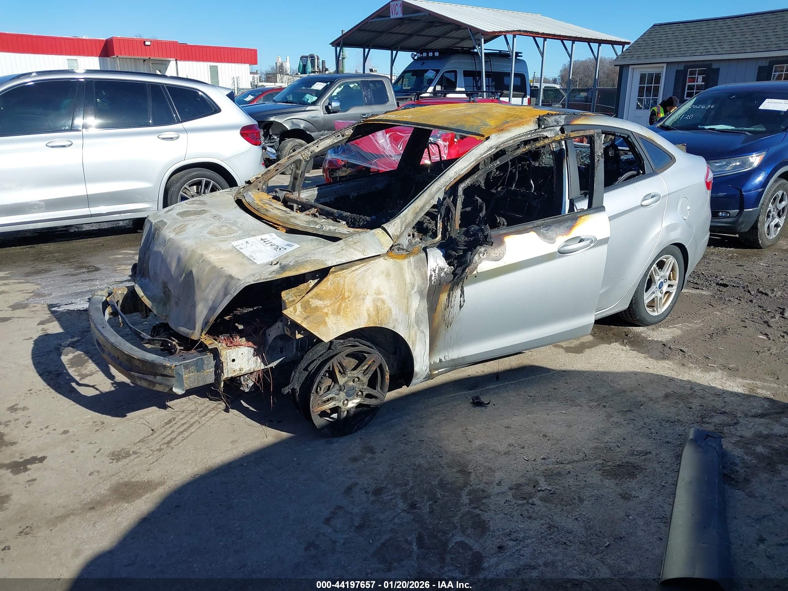2019 Ford Fiesta Se Silver vin: 3FADP4BJ2KM147369
