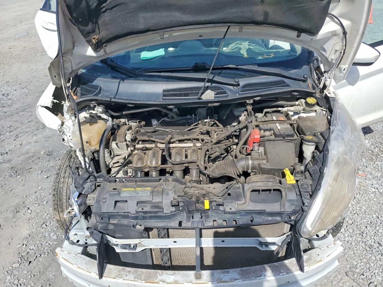 2011 Ford Fiesta Se White vin: 3FADP4BJ3BM111187