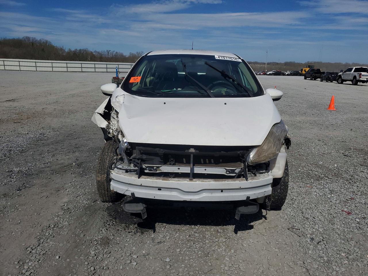 2011 Ford Fiesta Se White vin: 3FADP4BJ3BM111187