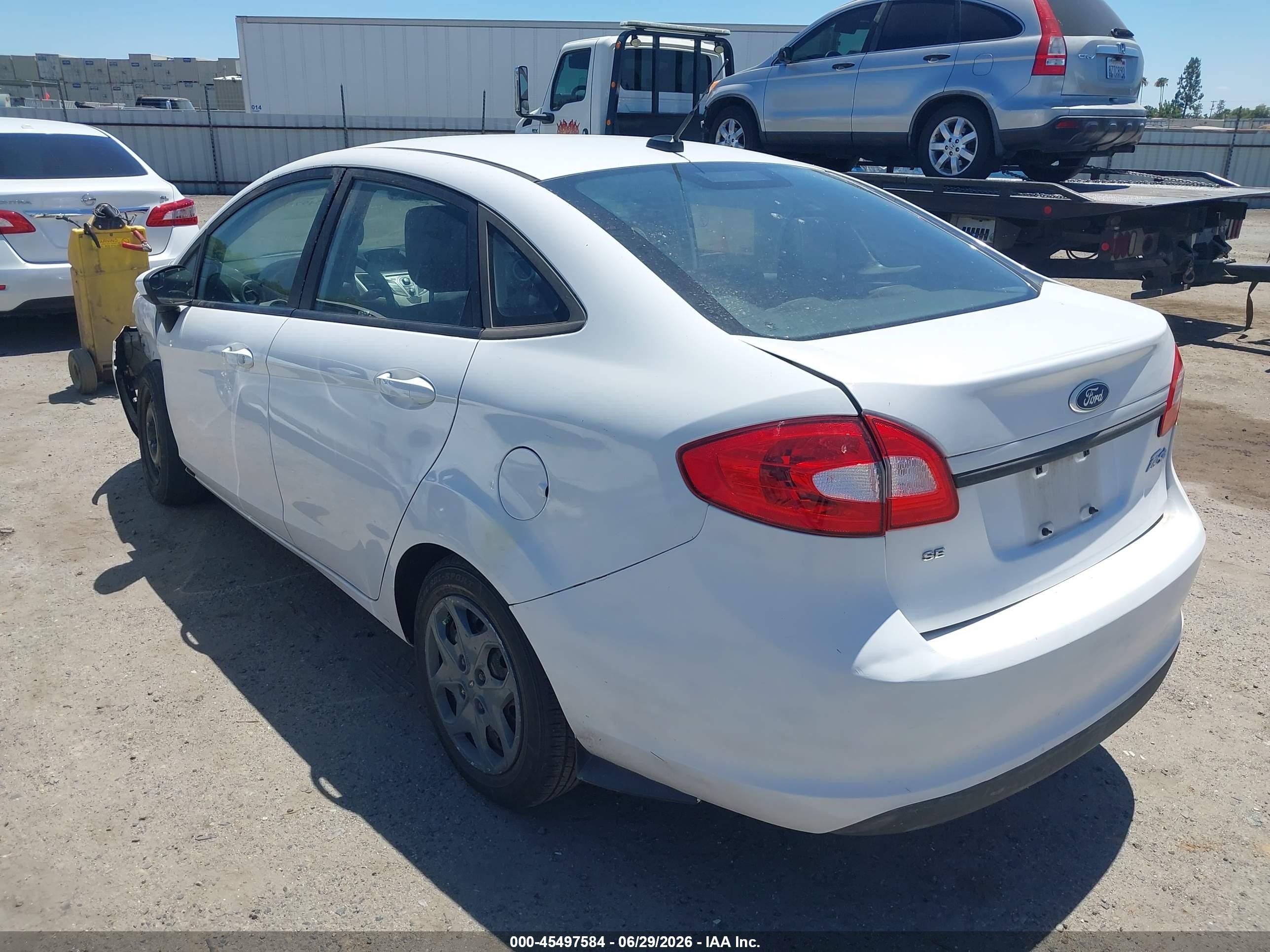 2011 Ford Fiesta Se Белый vin: 3FADP4BJ3BM204971