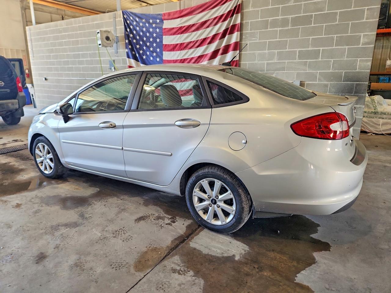 2011 Ford Fiesta Se Silver vin: 3FADP4BJ3BM212536
