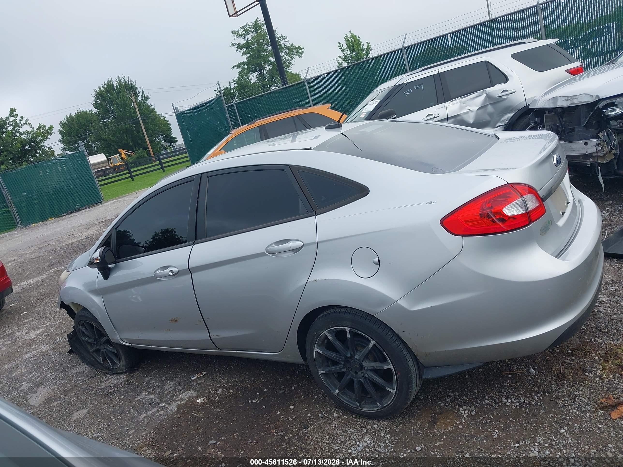 2013 Ford Fiesta Se Silver vin: 3FADP4BJ3DM192341