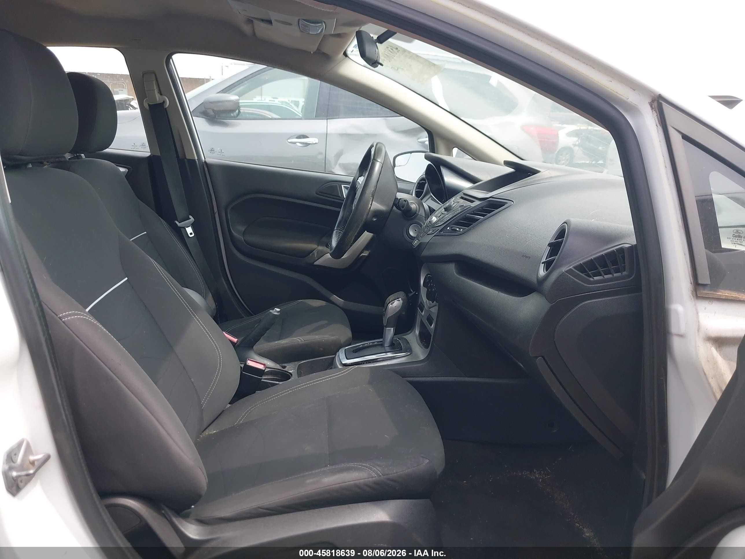 2014 Ford Fiesta Se White vin: 3FADP4BJ3EM107032
