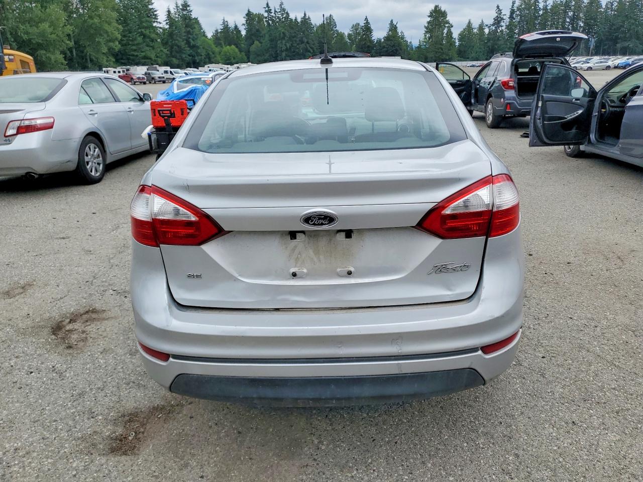 2014 Ford Fiesta Se Silver vin: 3FADP4BJ3EM133842