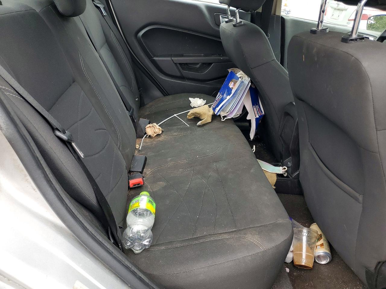 2014 Ford Fiesta Se Silver vin: 3FADP4BJ3EM133842
