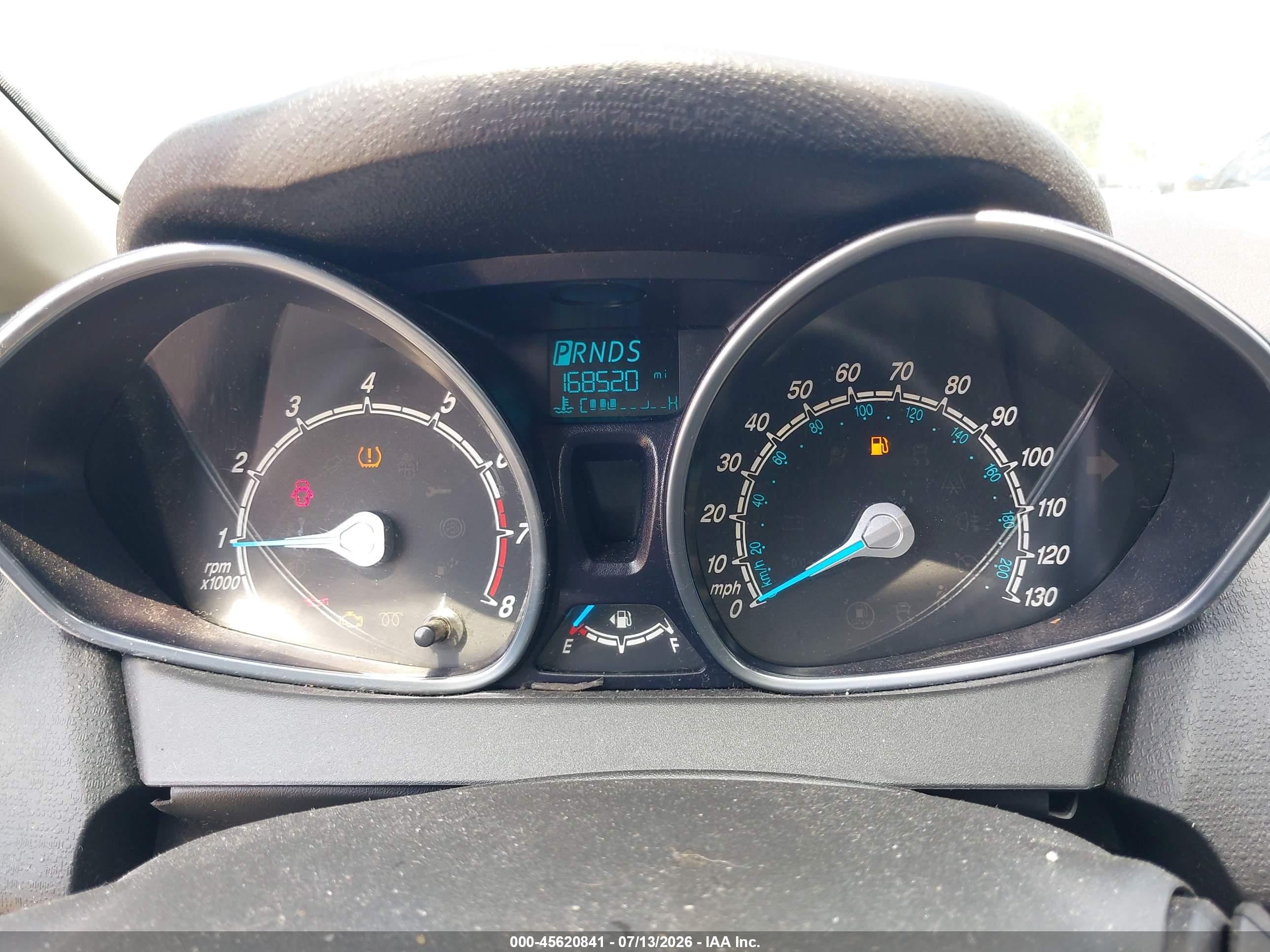 2014 Ford Fiesta Se Серебряный vin: 3FADP4BJ3EM163052