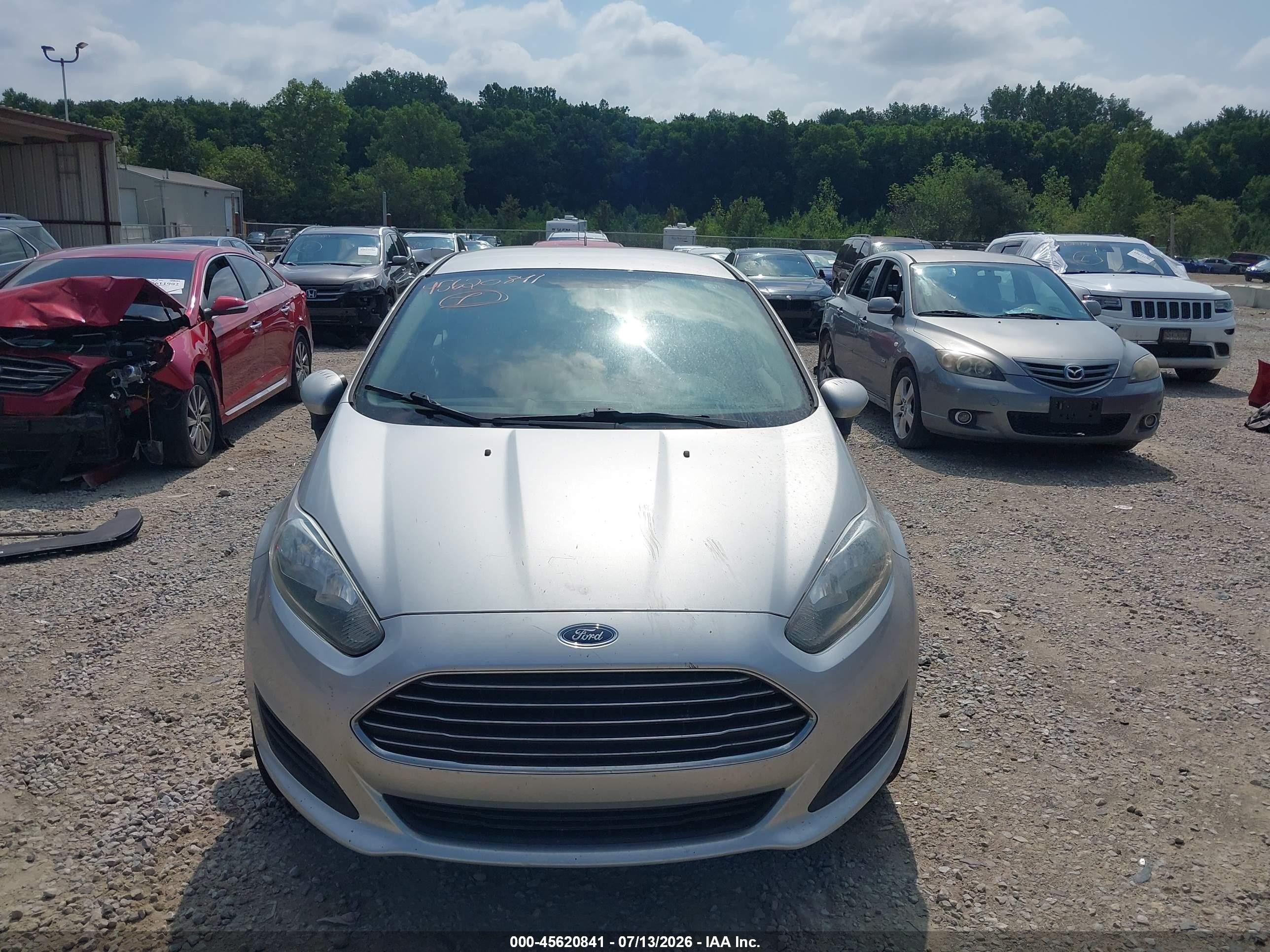 2014 Ford Fiesta Se Серебряный vin: 3FADP4BJ3EM163052