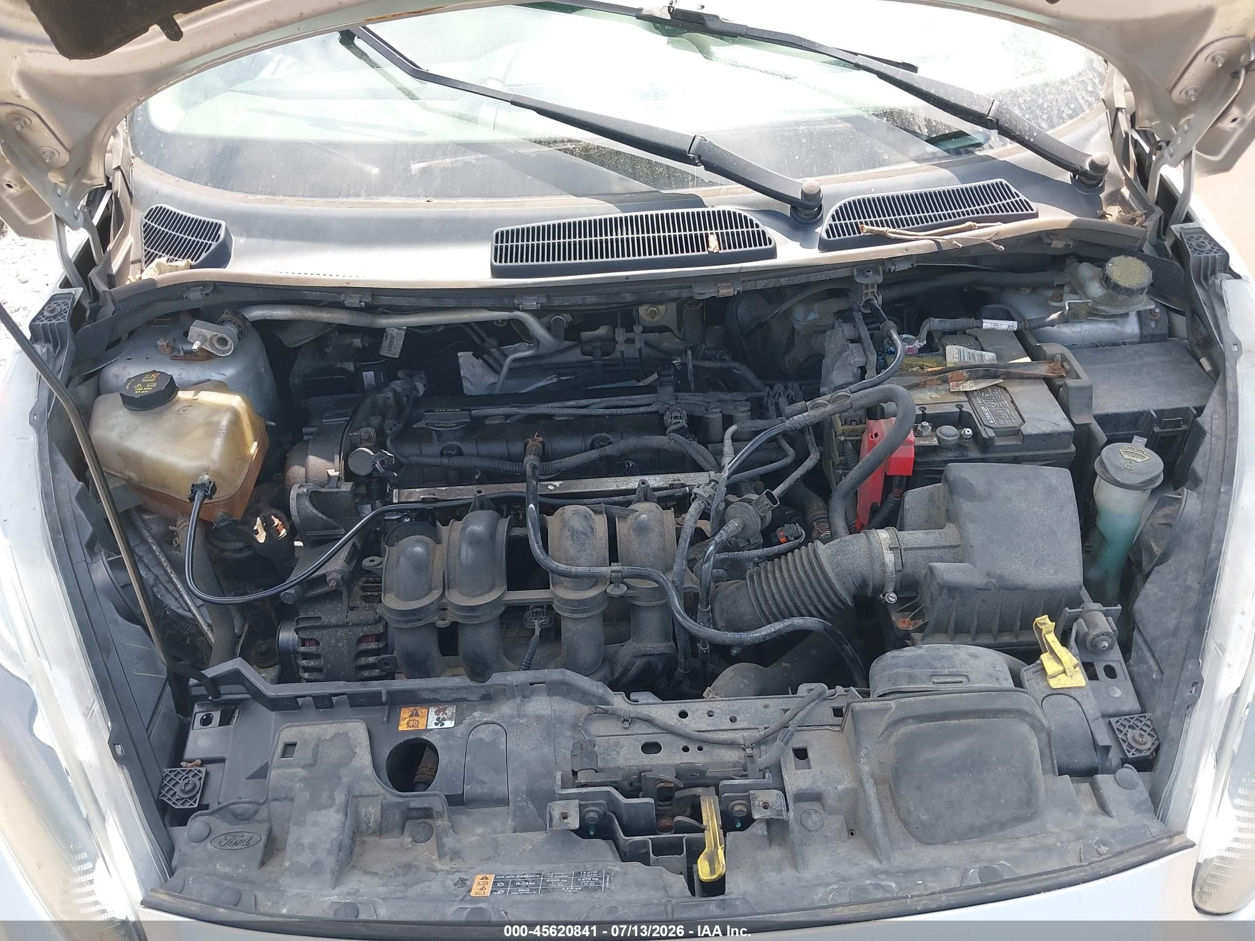 2014 Ford Fiesta Se Серебряный vin: 3FADP4BJ3EM163052